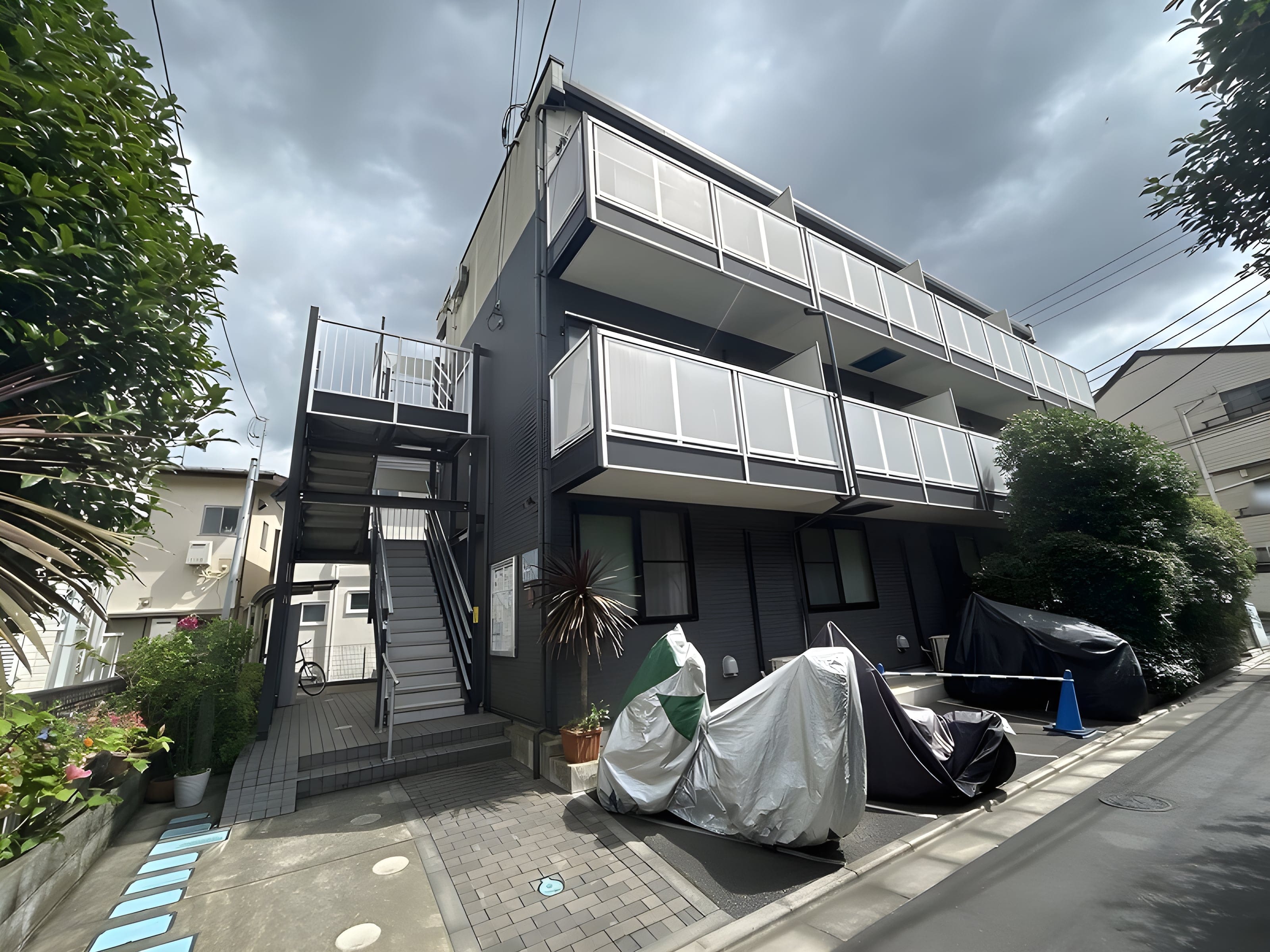 レオパレスパルフェタムール北沢 201