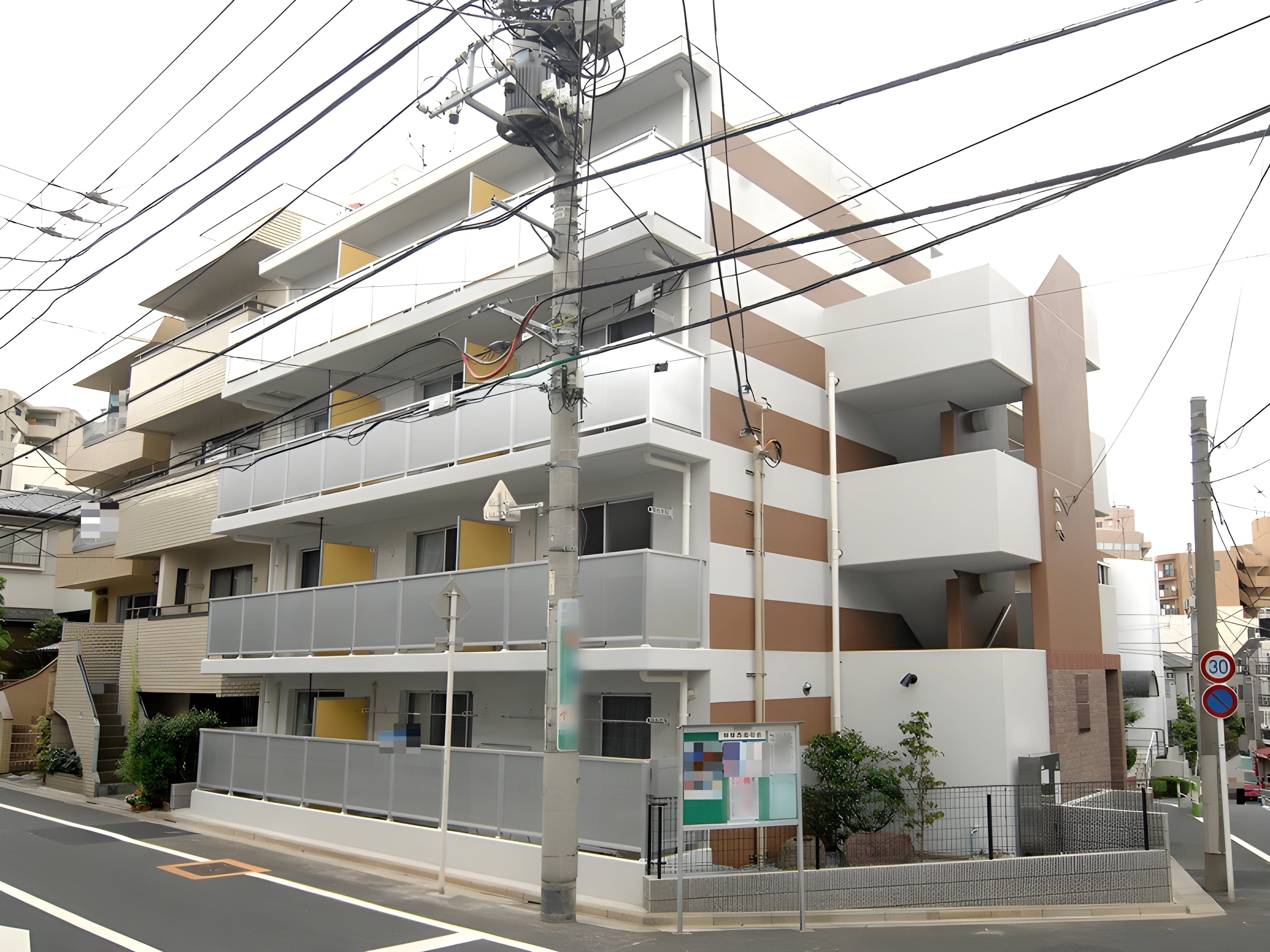 レオパレスカサ リリオ 403
