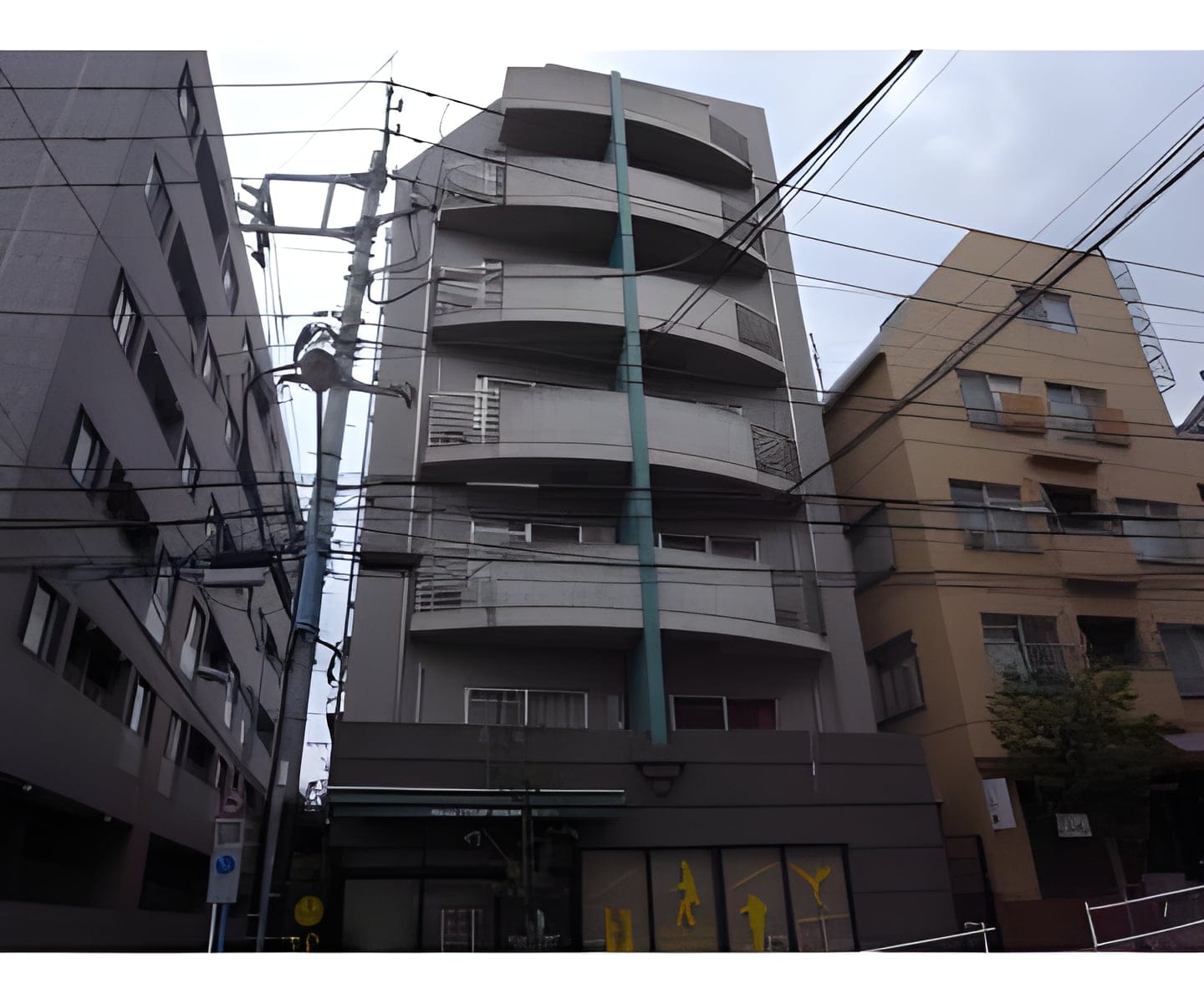 ドエル・四谷 402