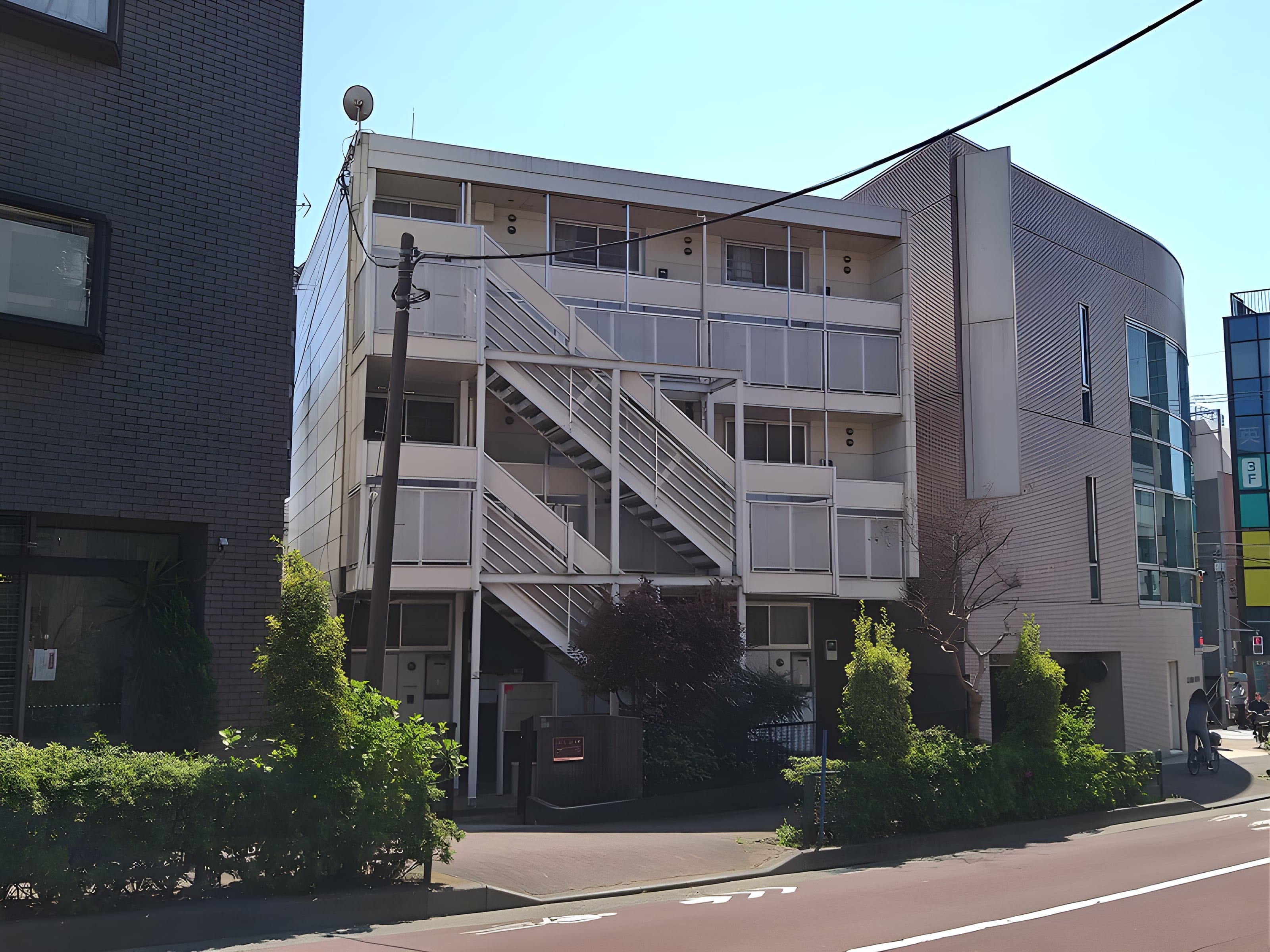 レオパレスFlora 202
