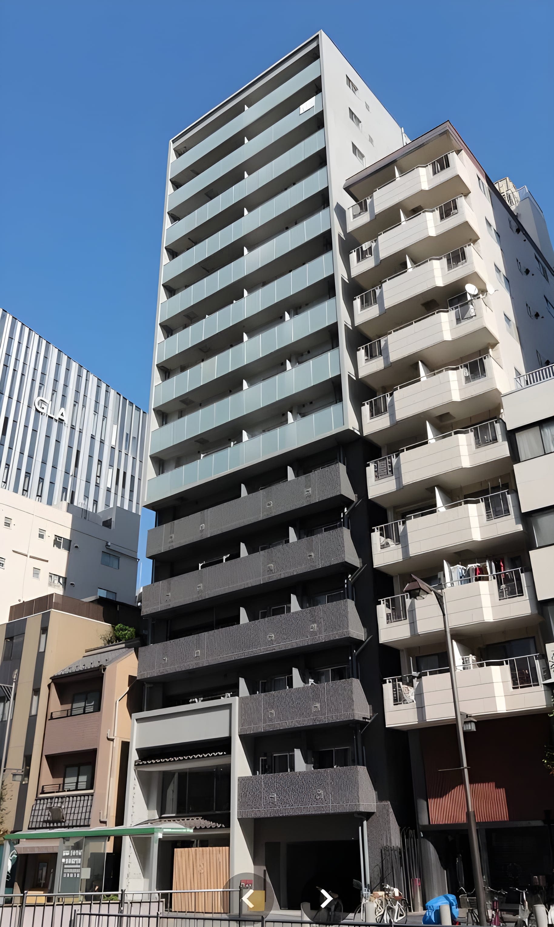 Totsu Residence Kaminarimon 202