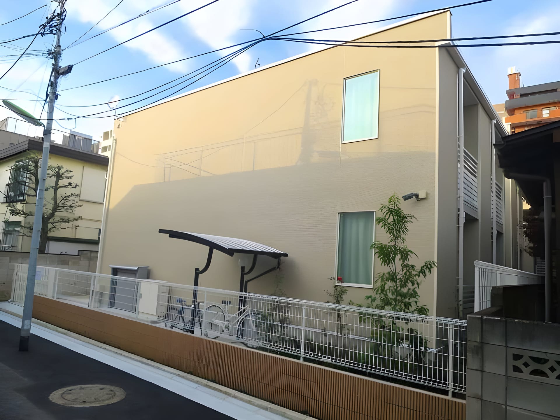 レオネクスト青栁 204