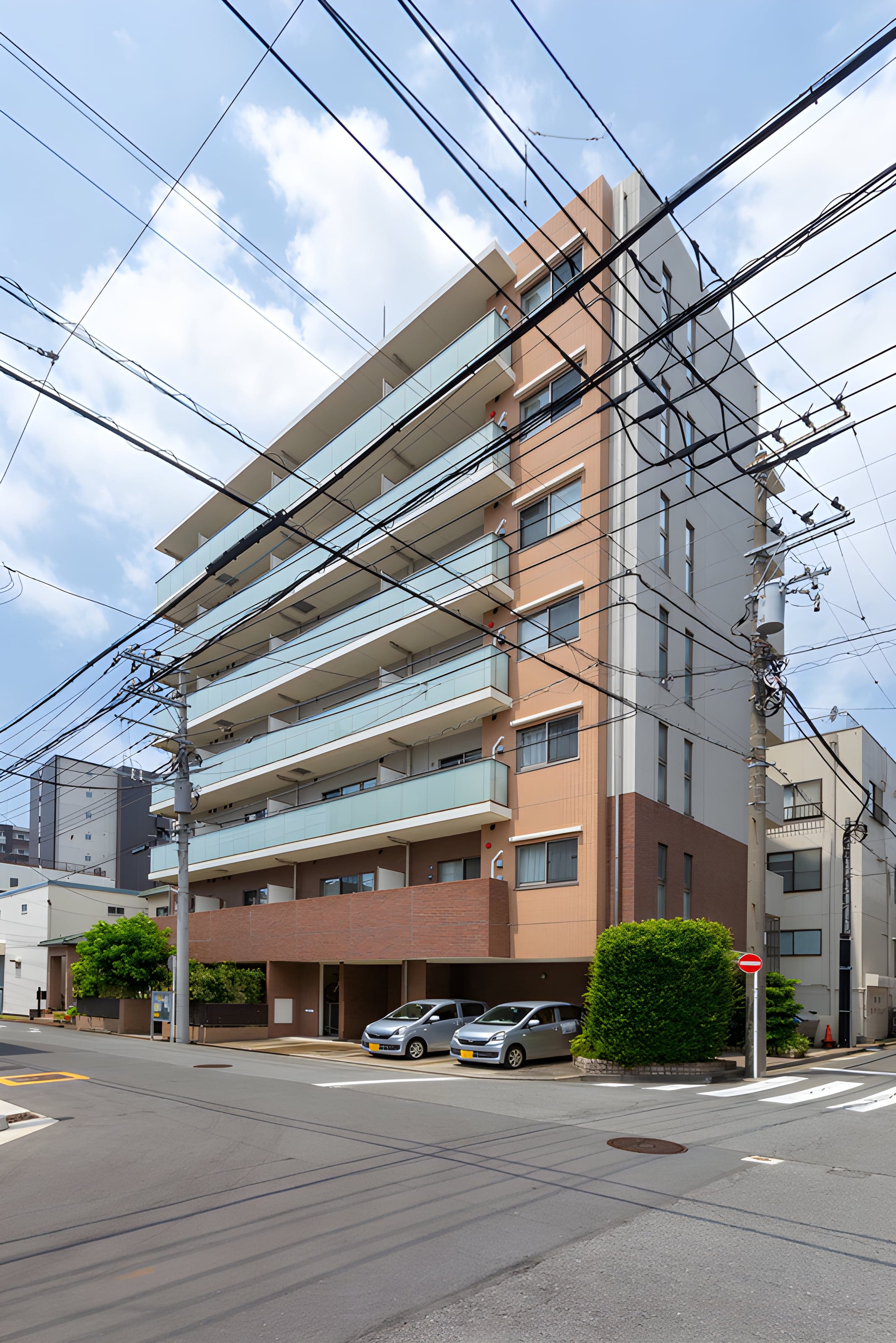 エストゥルースプラス東神奈川 601