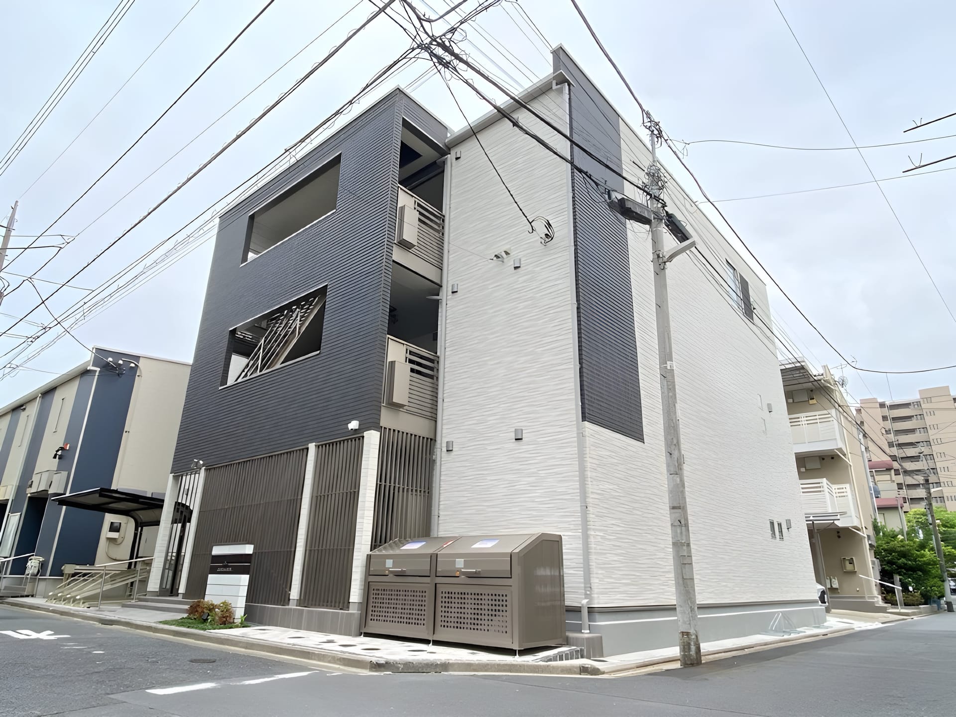 クレイノモンタニャレドンダ 203