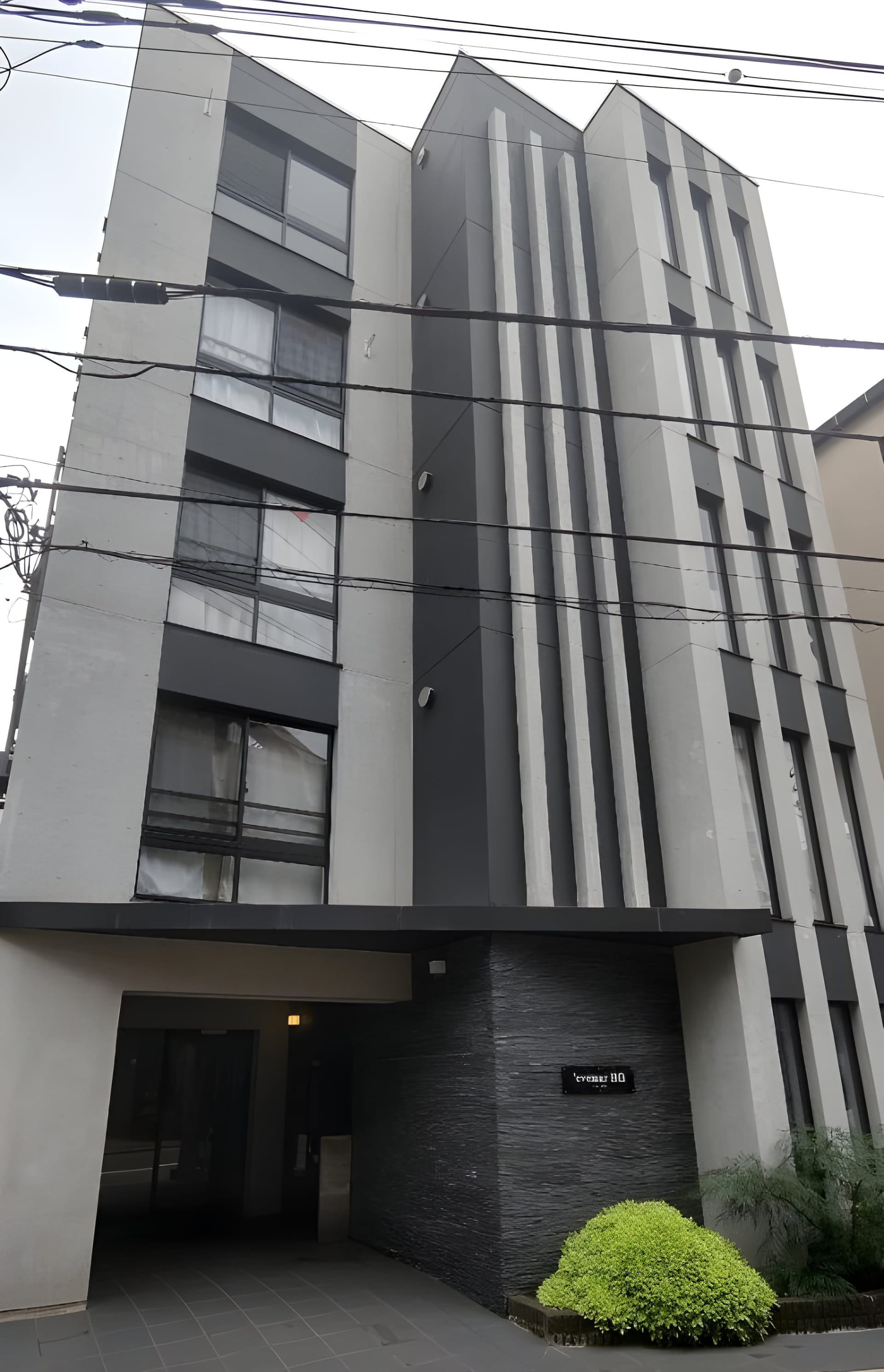 イヴメール目白 401