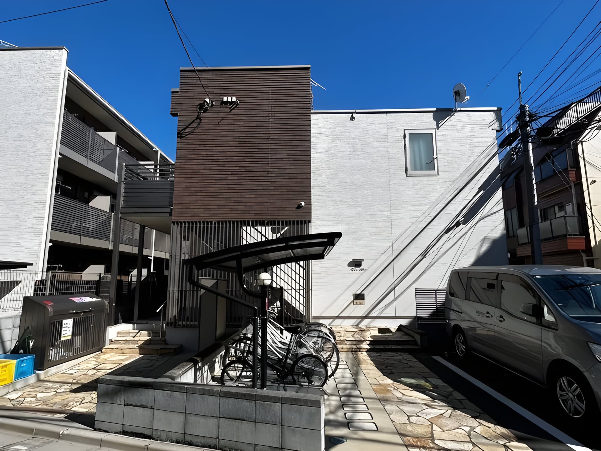 クレイノスヨン 203