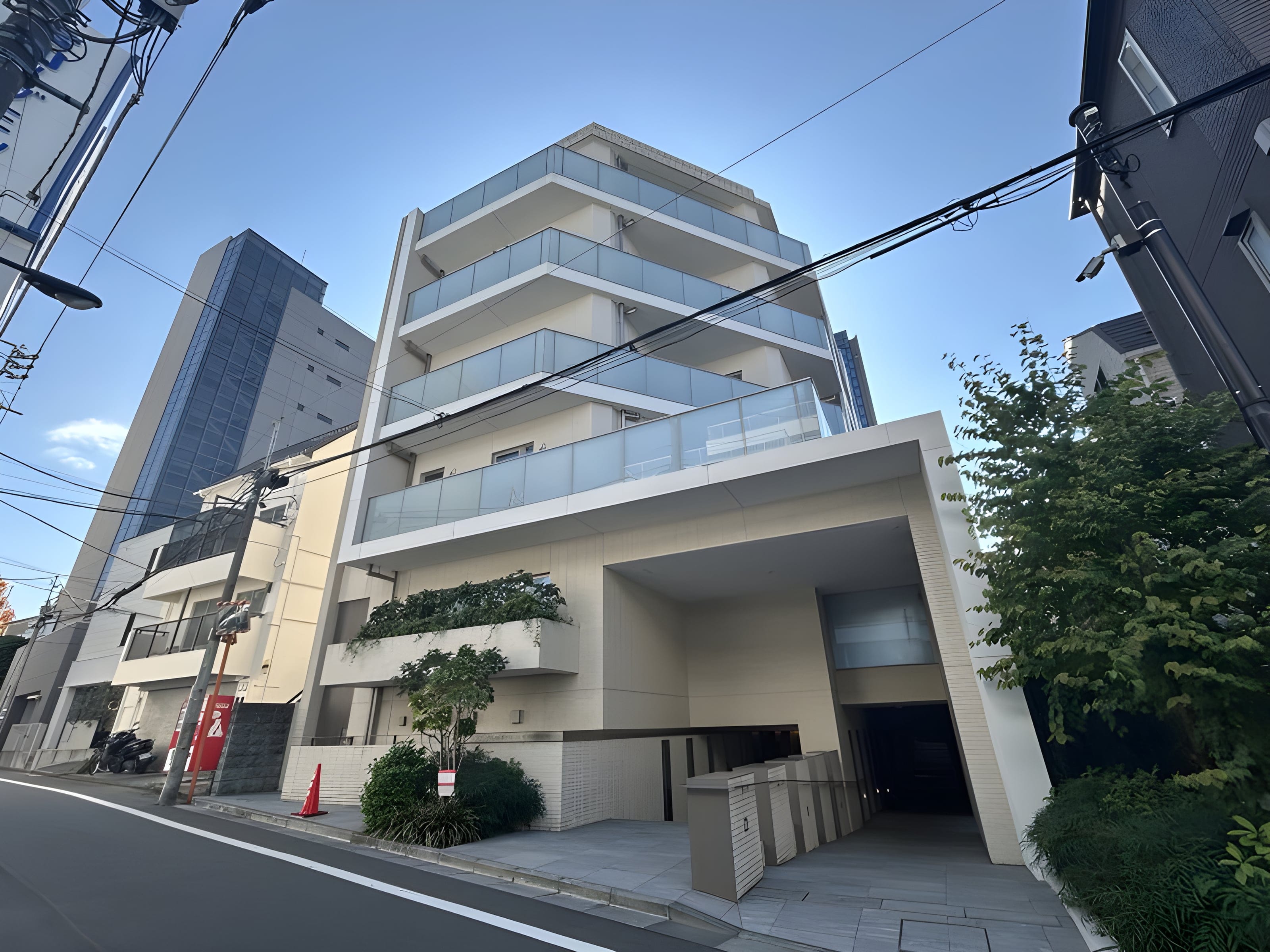 アトラス四谷本塩町 203