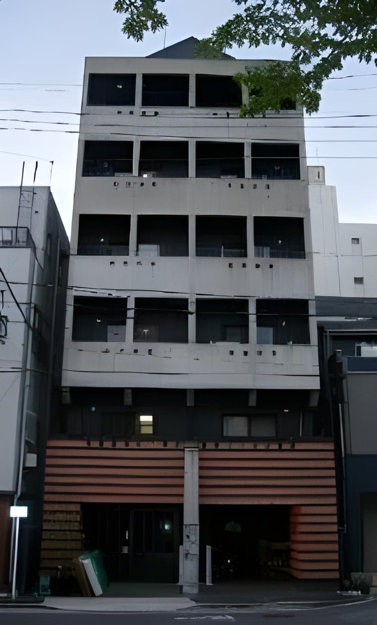 バース 402