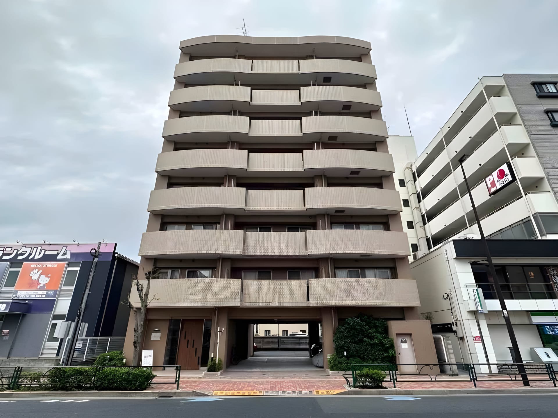 フェイム イッサ 603