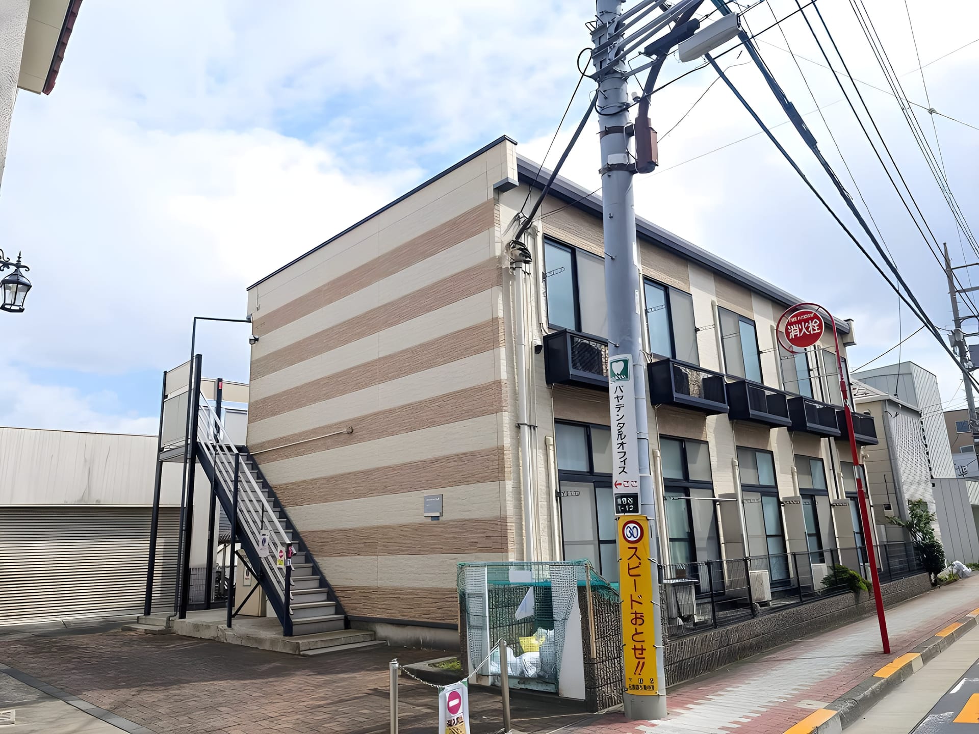 レオパレスフォンターナ 102