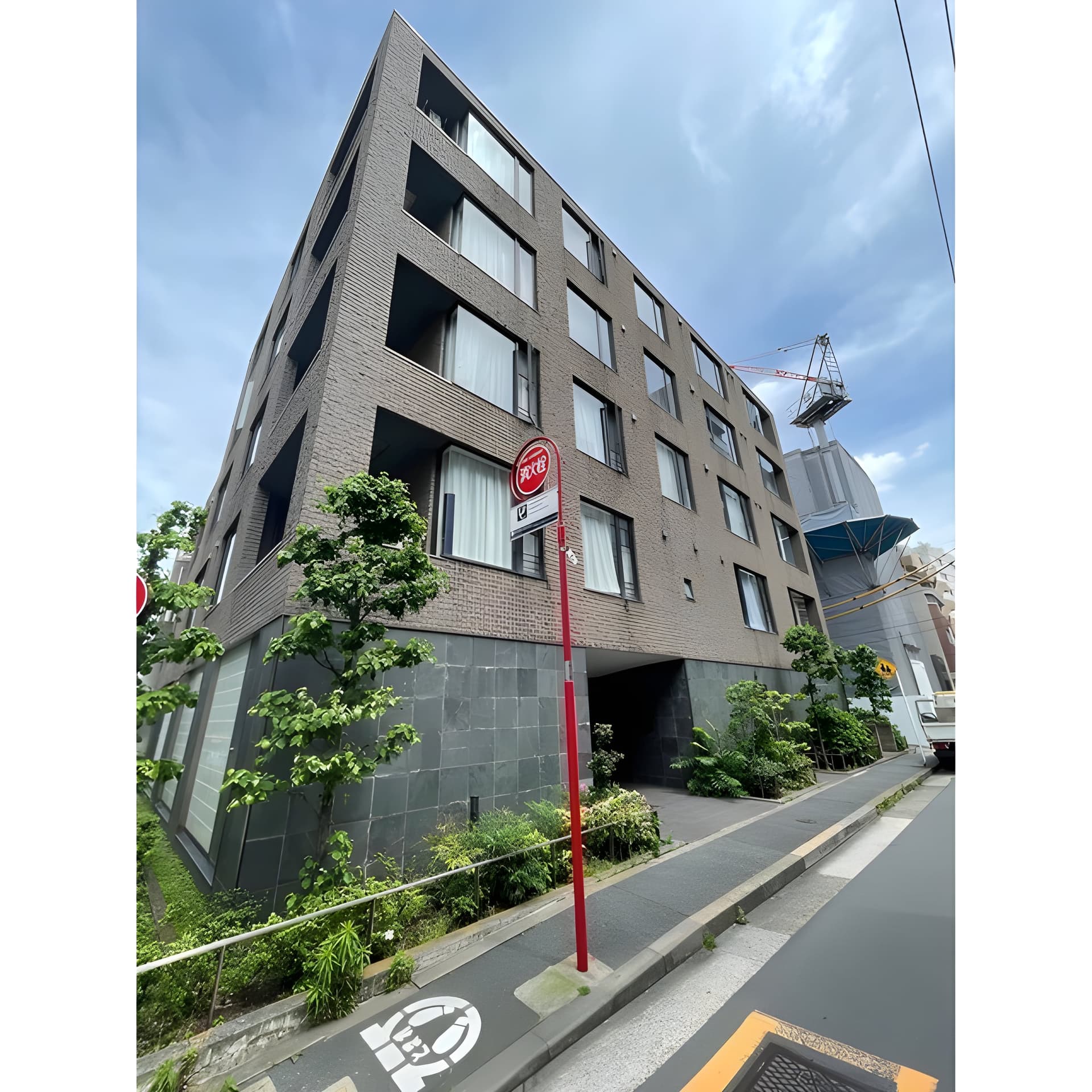 ミリアレジデンス南麻布 402