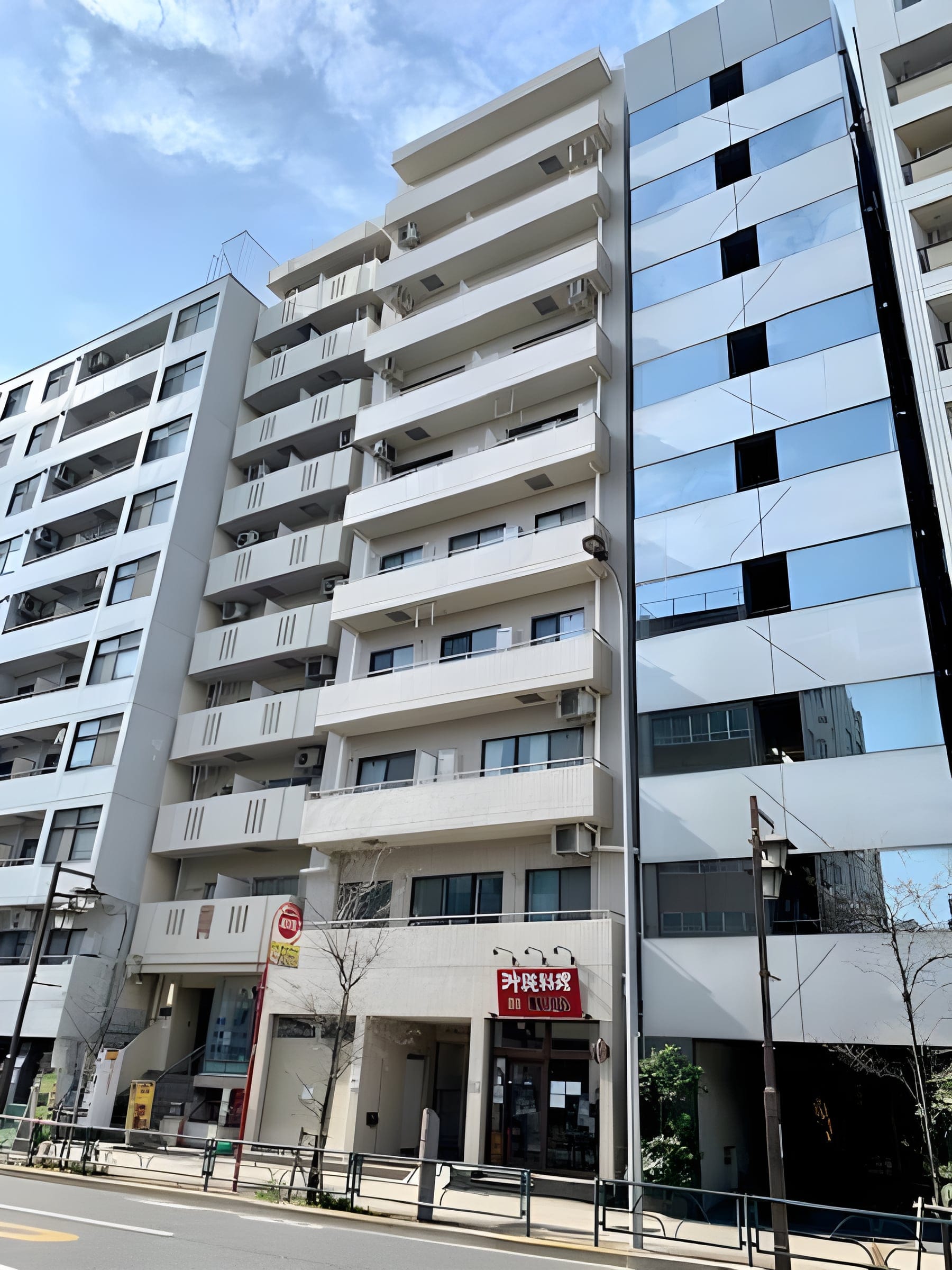 シティハイツ根津 302
