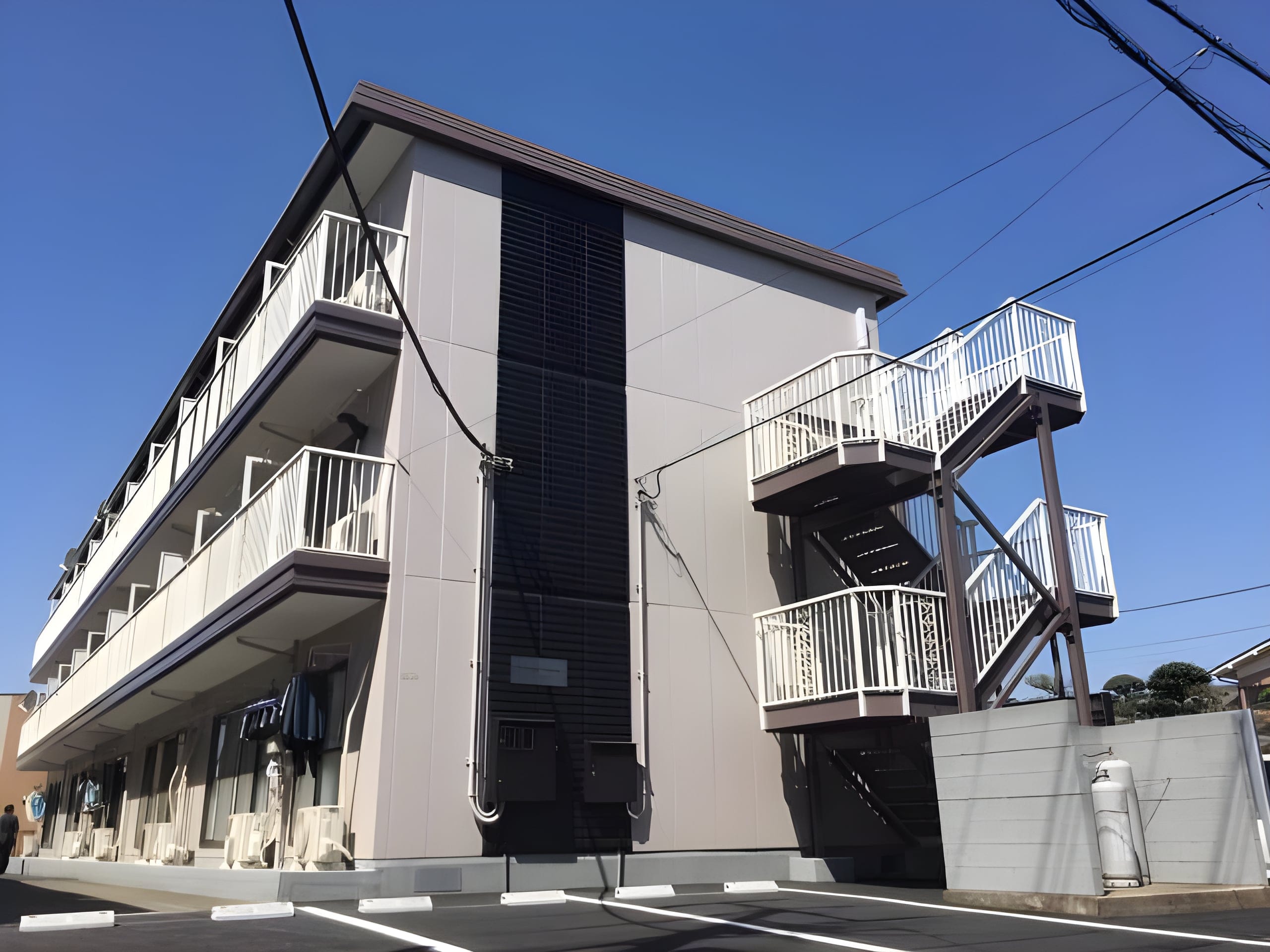 フレンドリーテラス六町 103