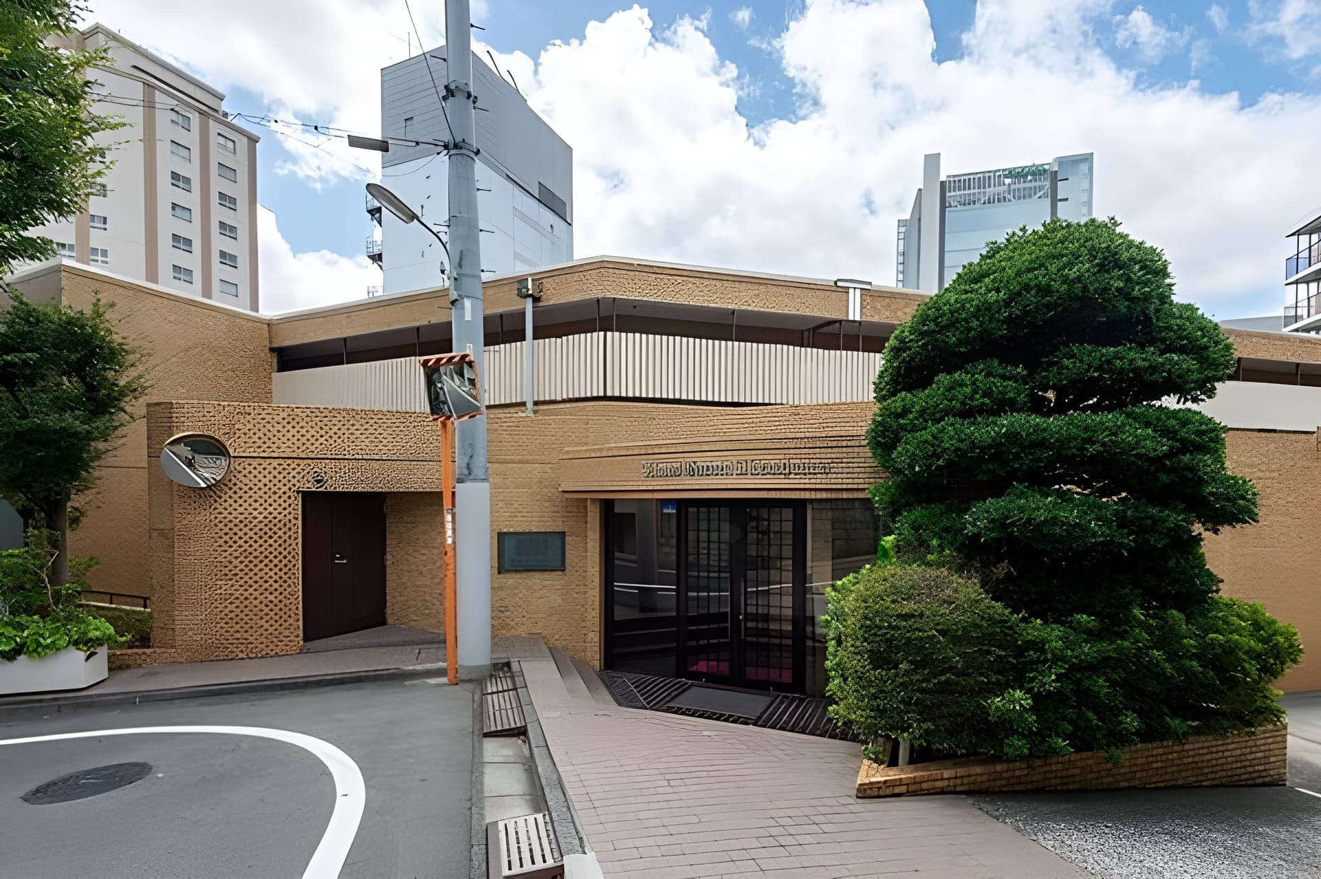ライオンズガーデン池田山 301