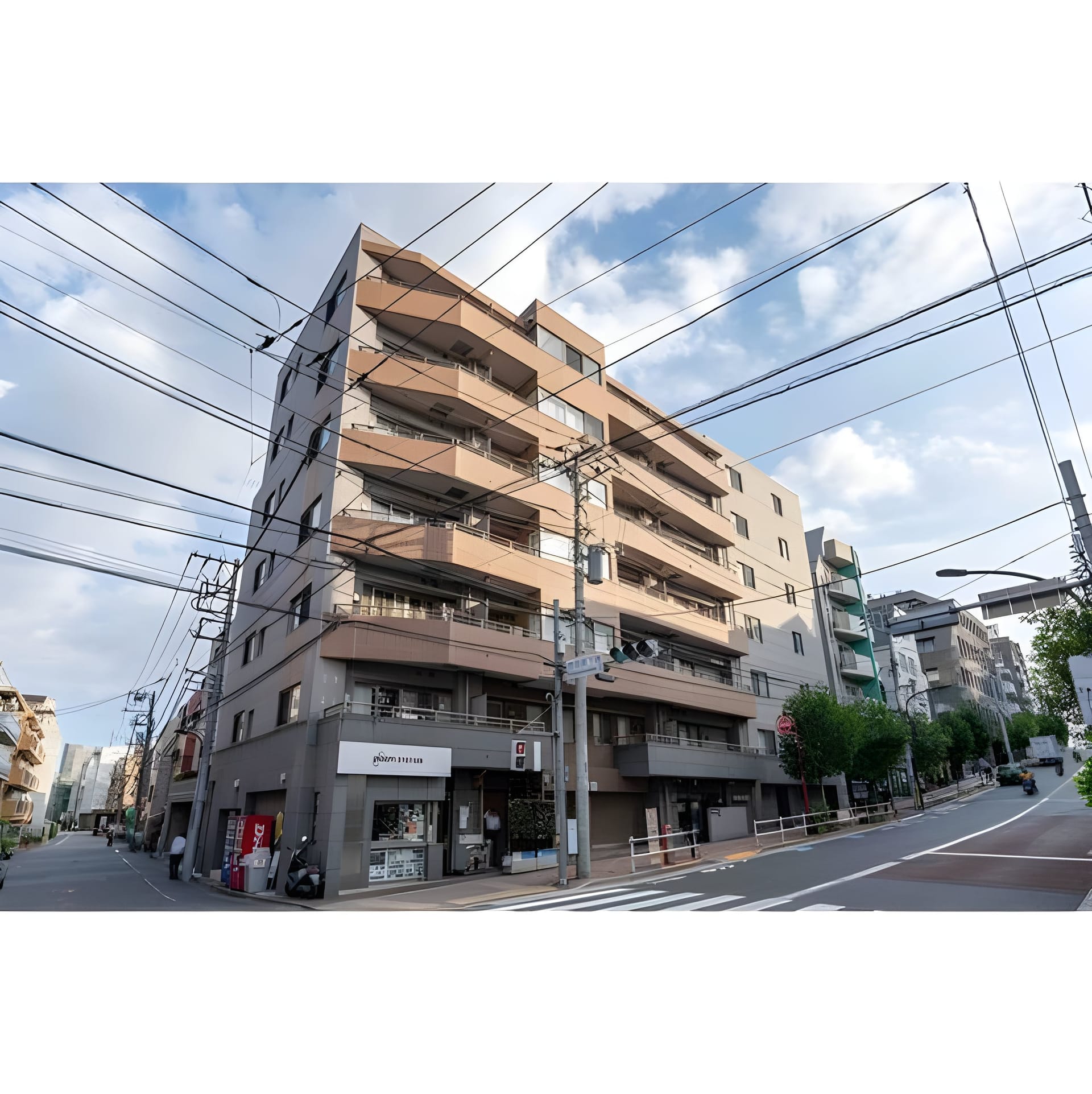 エスティメゾン四谷坂町 603