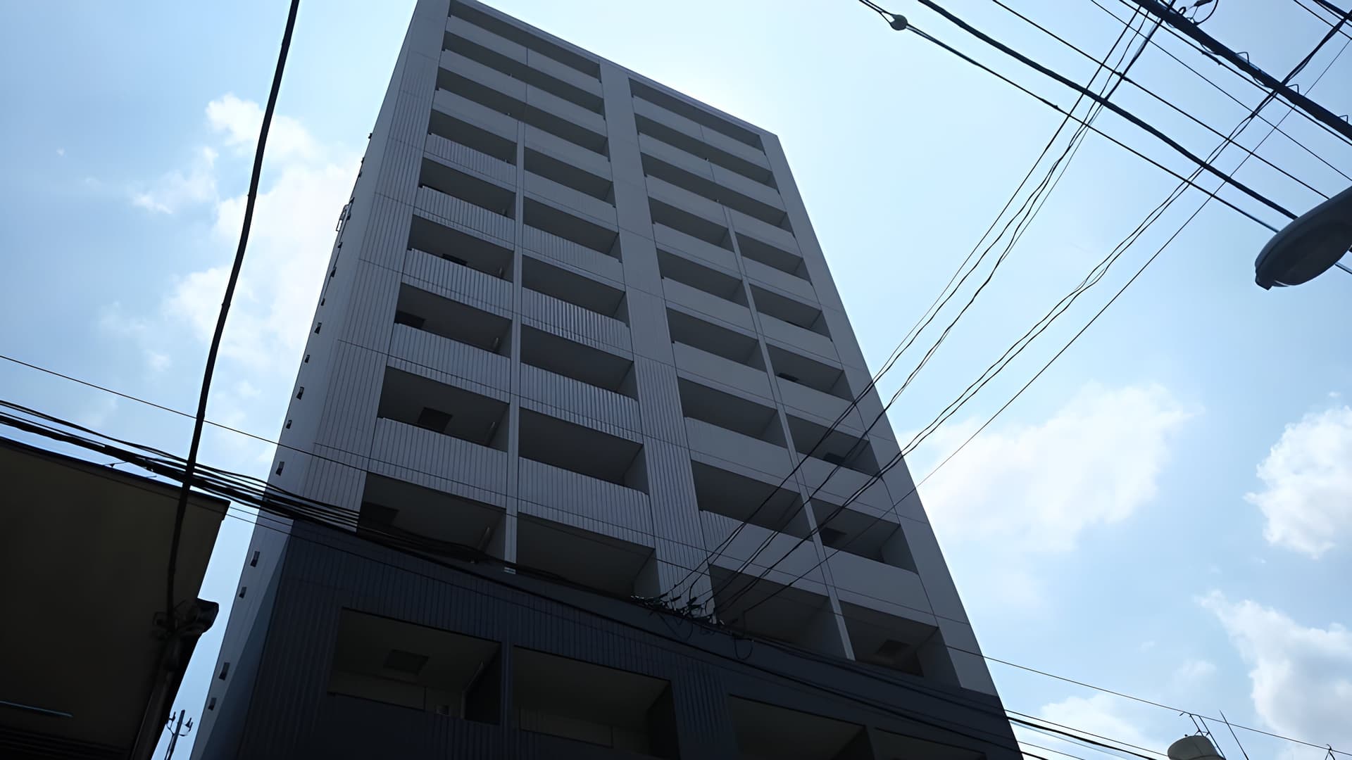 レオーネ南千住 205