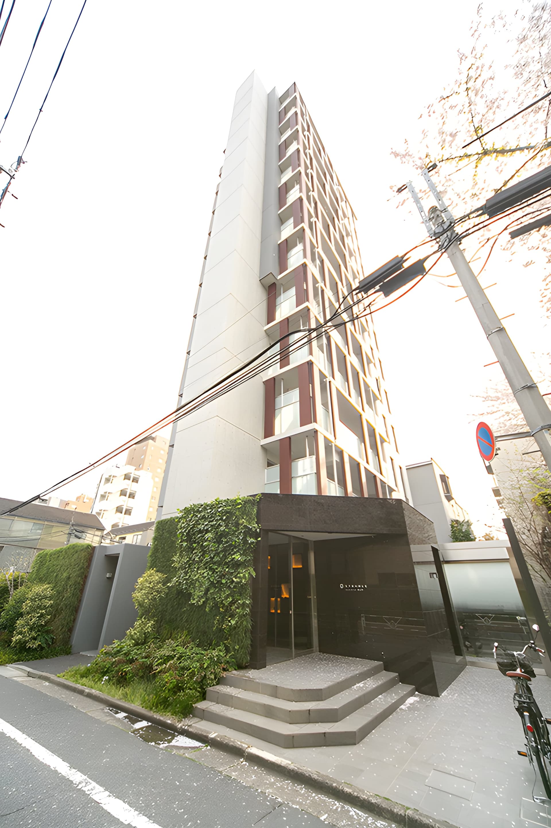 シュトラーレ神山町 202