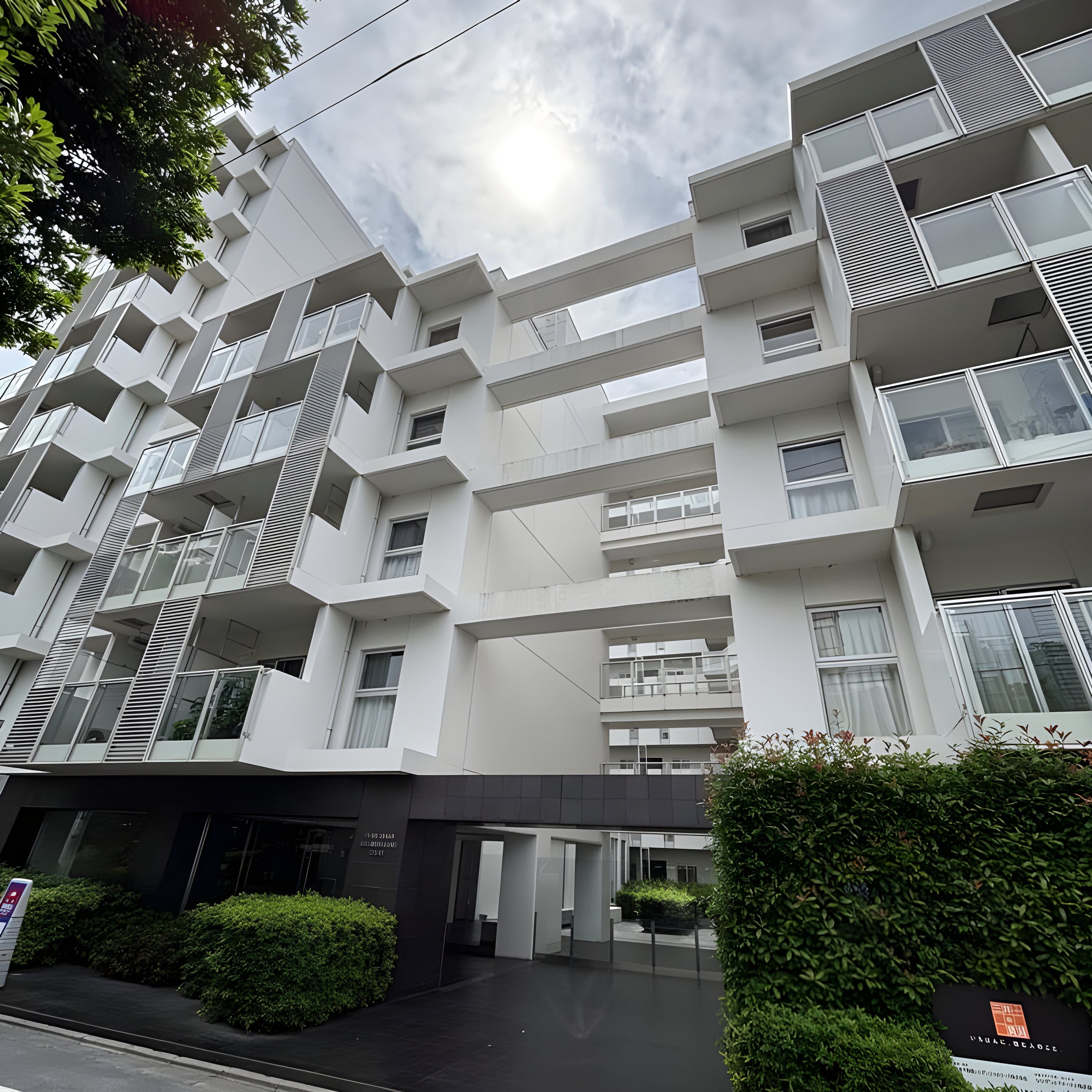 PRIME URBAN 東中野 COURT 102
