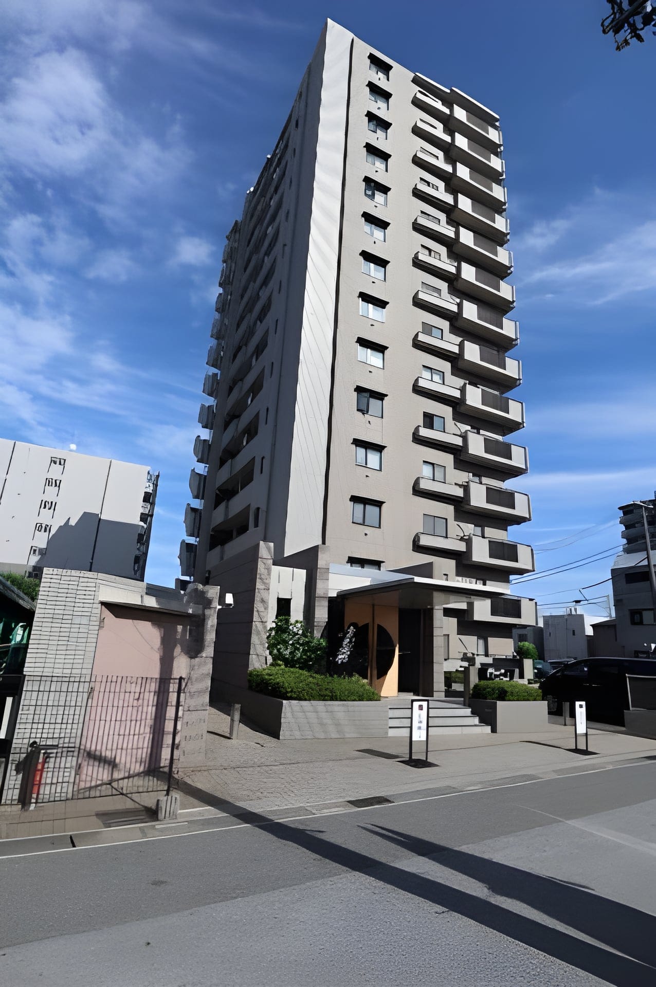 パウロニアビューコート 1402