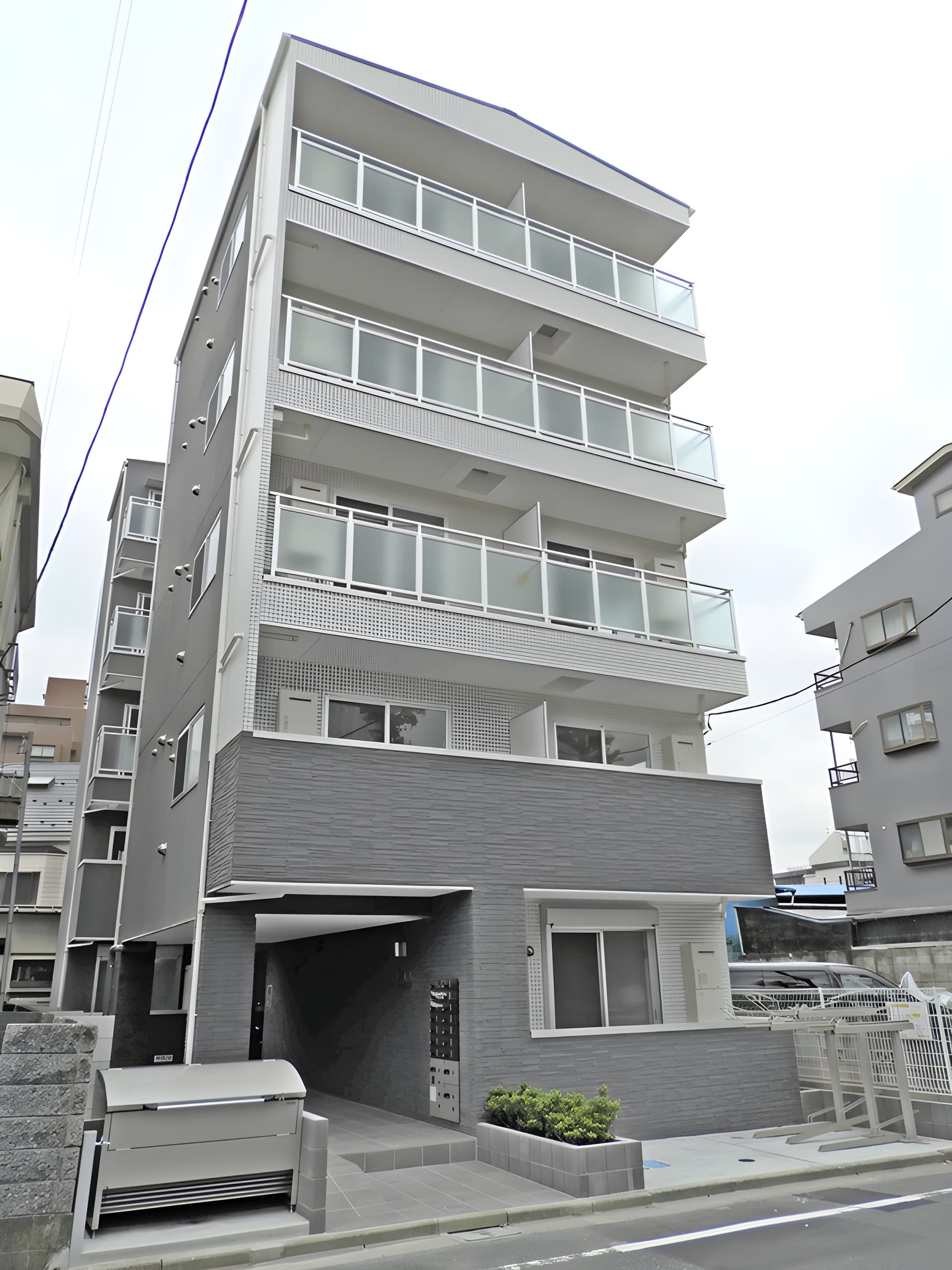 b’CASA TAK綾瀬 201