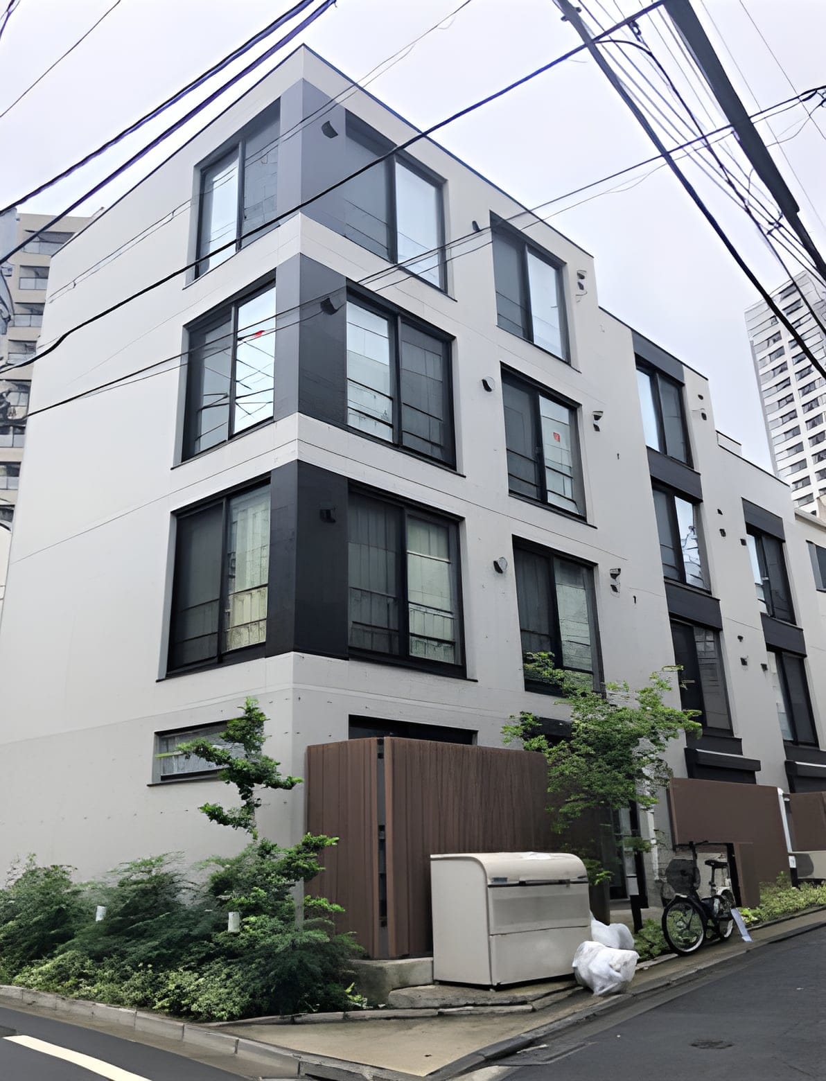 LEGALAND東新宿 203