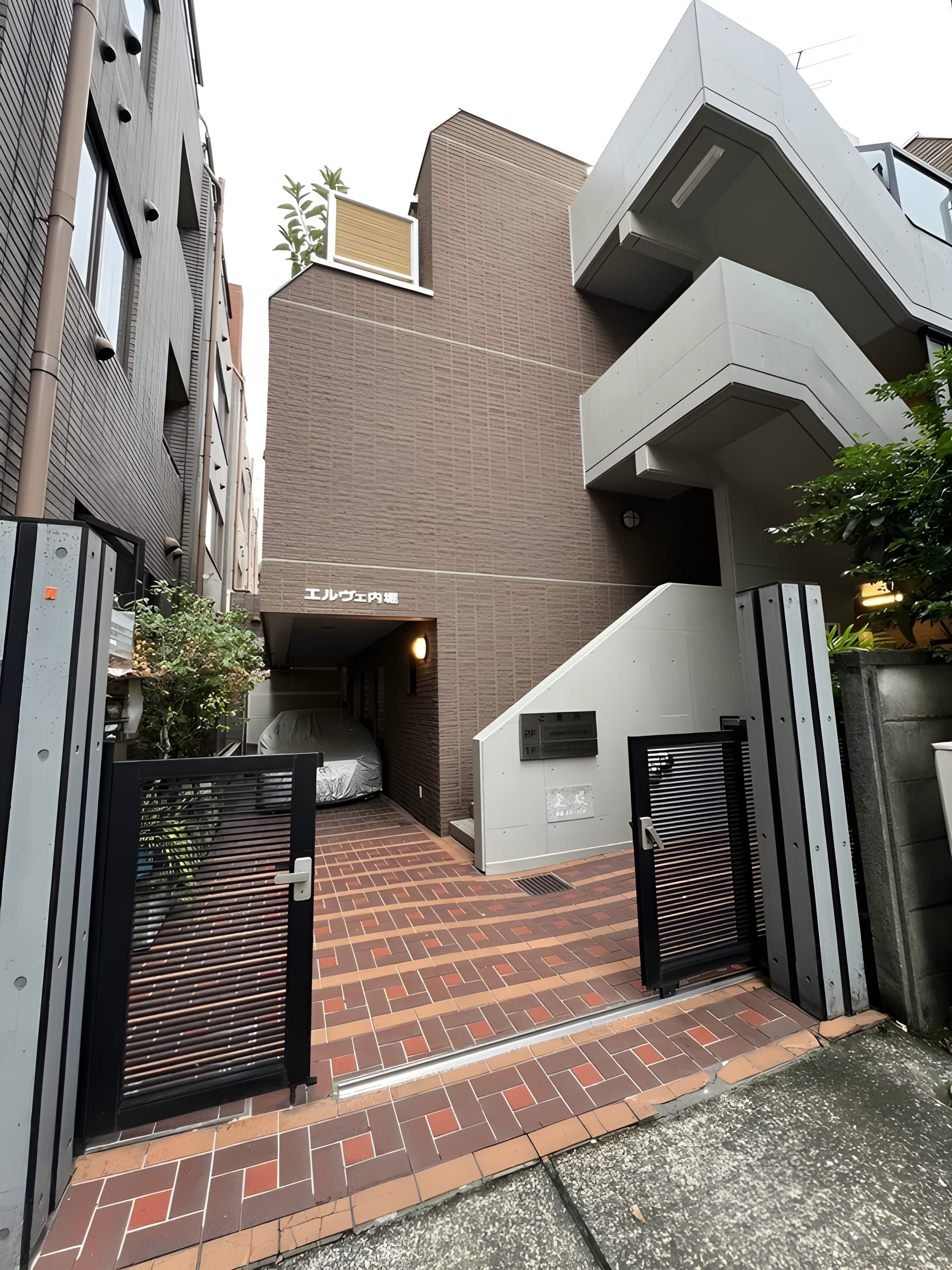 エルヴェ内堀 201