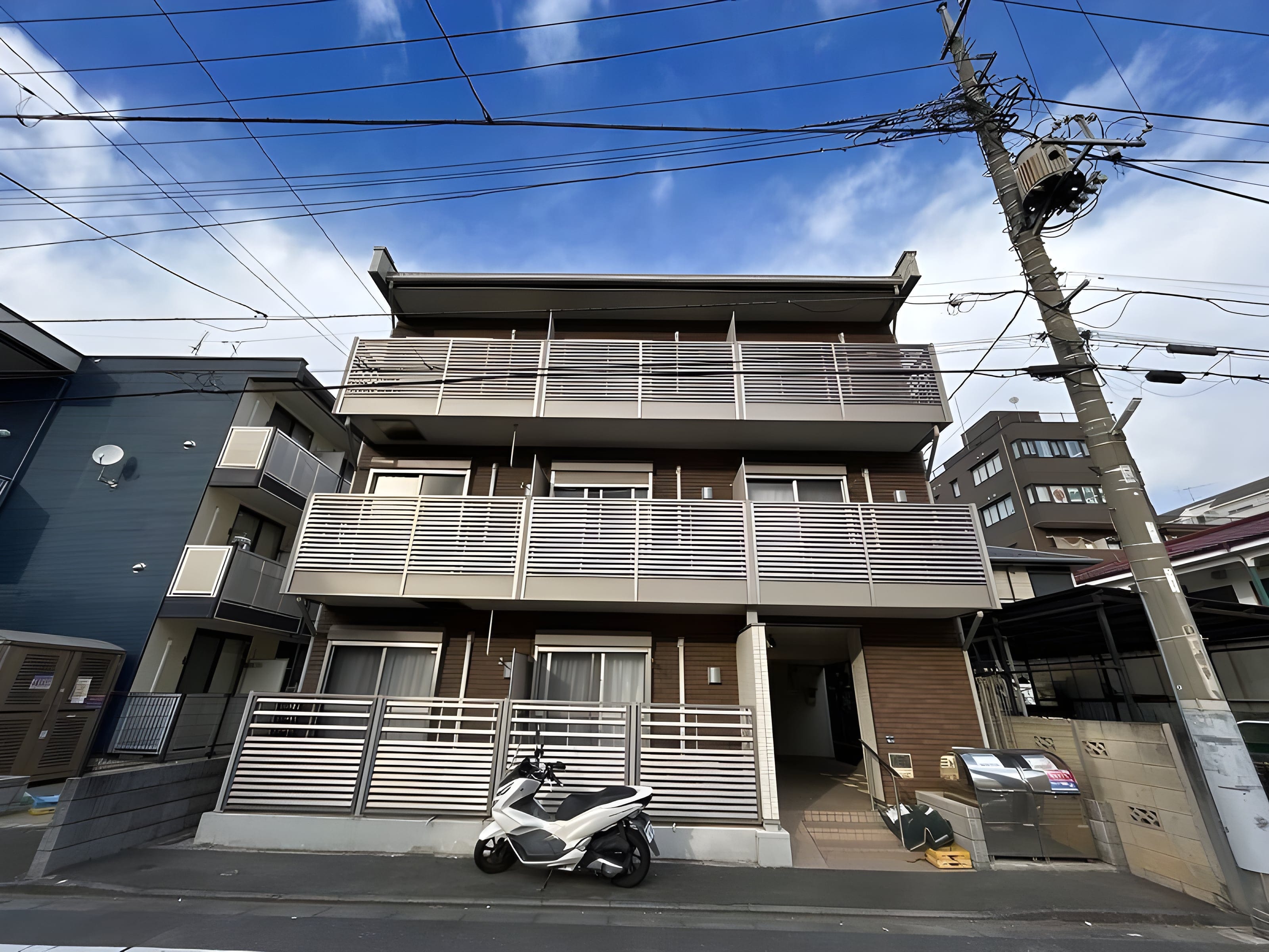 クレイノウィステリアⅣ 203