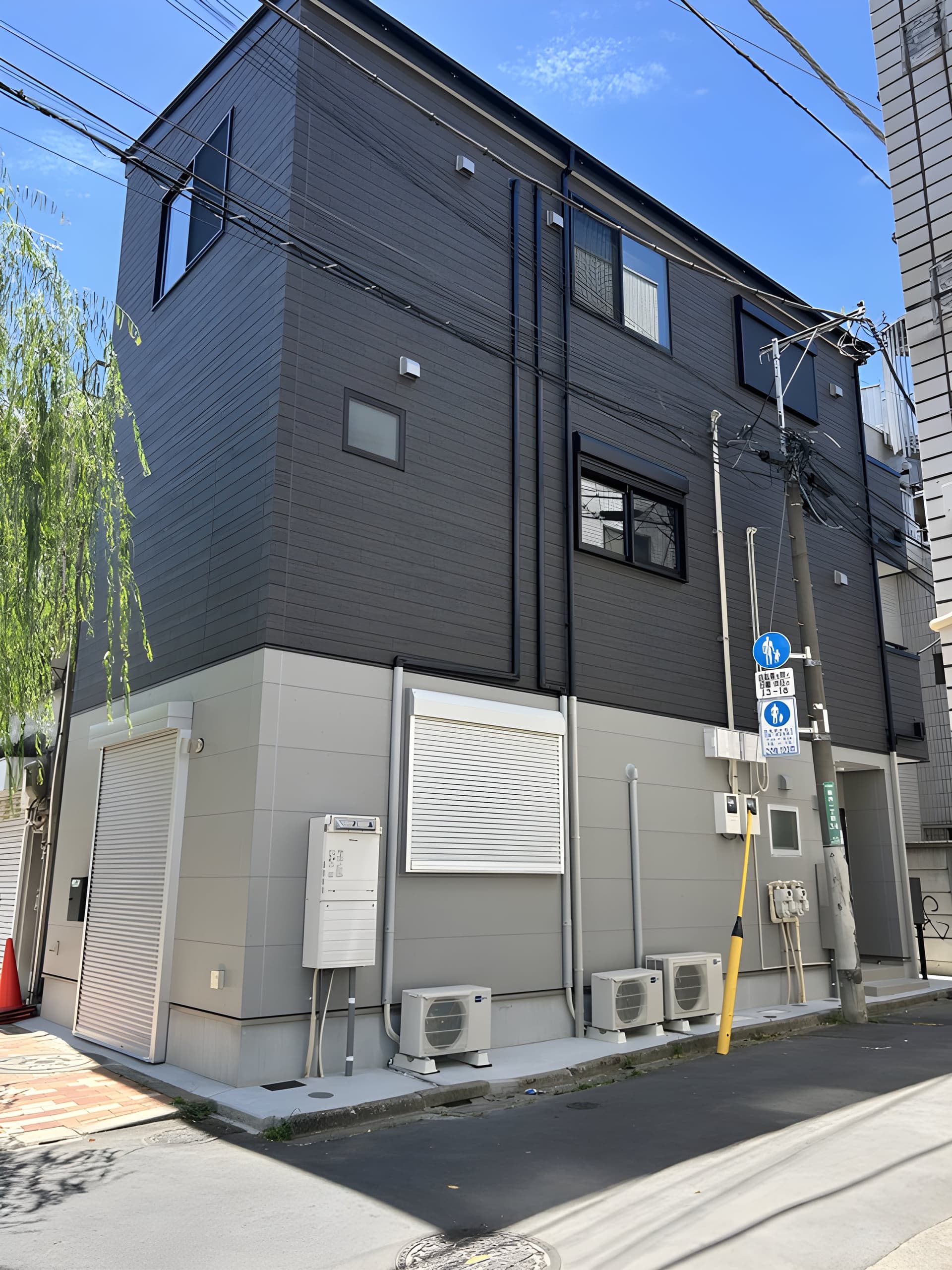 アルマコート中野 201