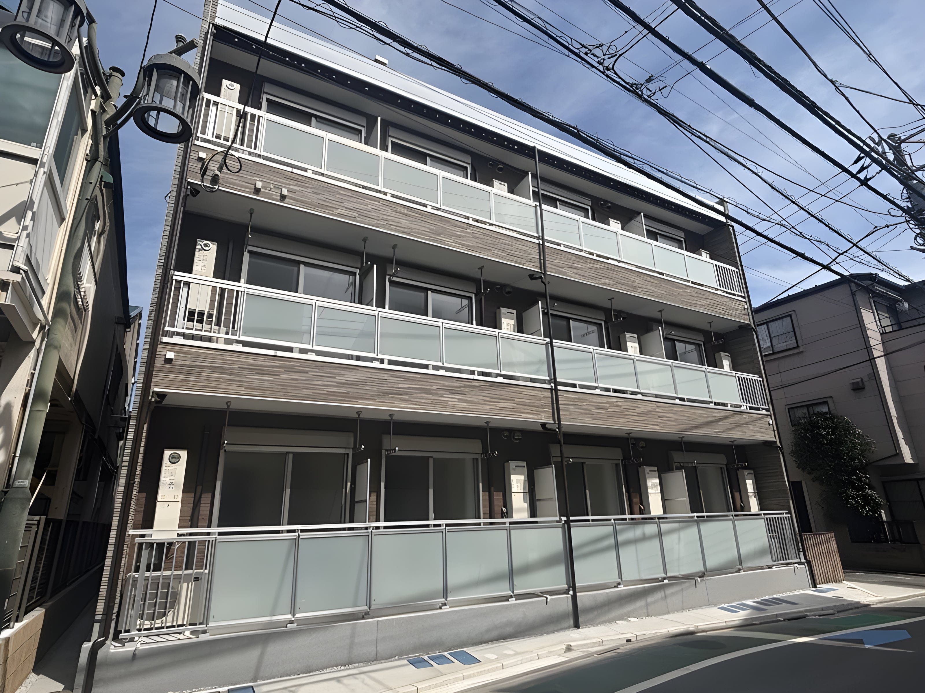 アーバンパレス7号館 301