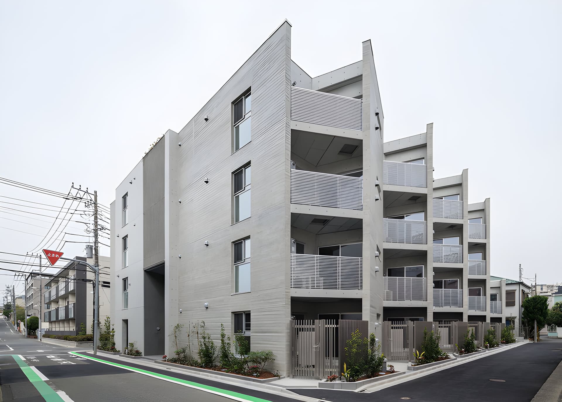 クラリティア都立大学 206
