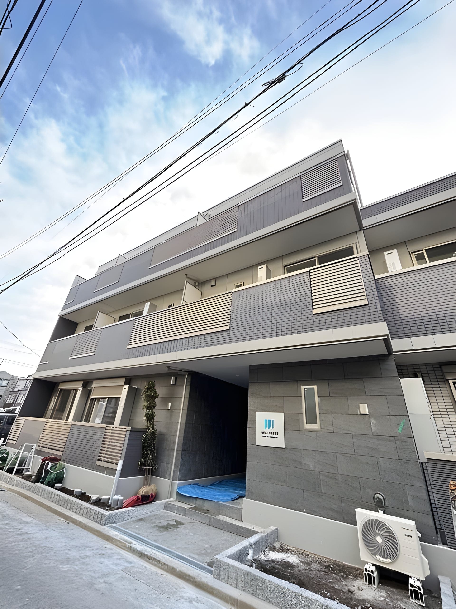 ウェルスクエア渋谷本町 303