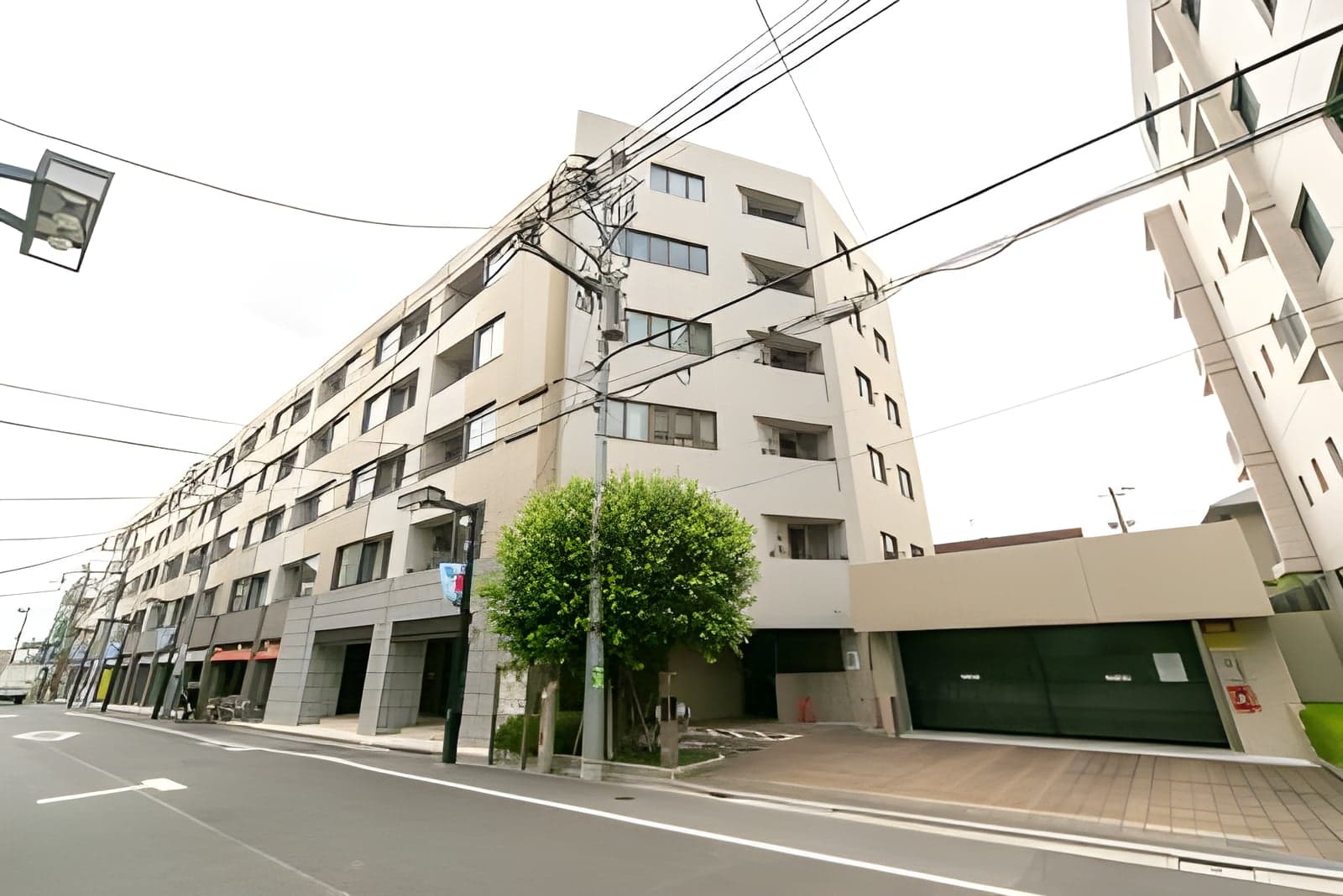 パークリュクス初台 604