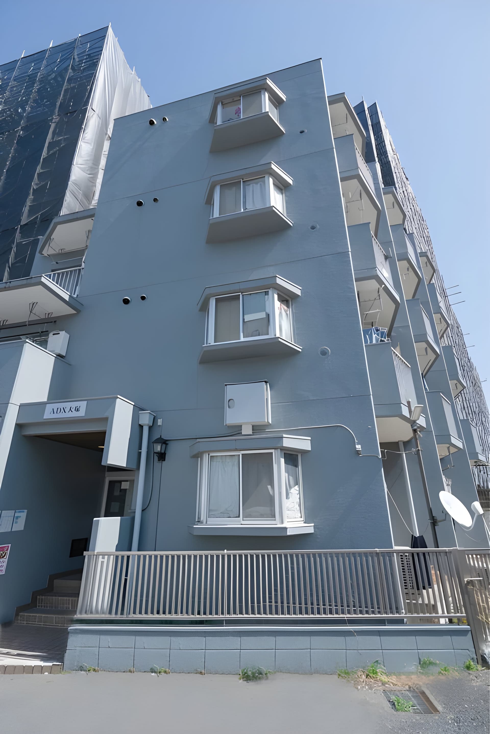ADX大塚 203
