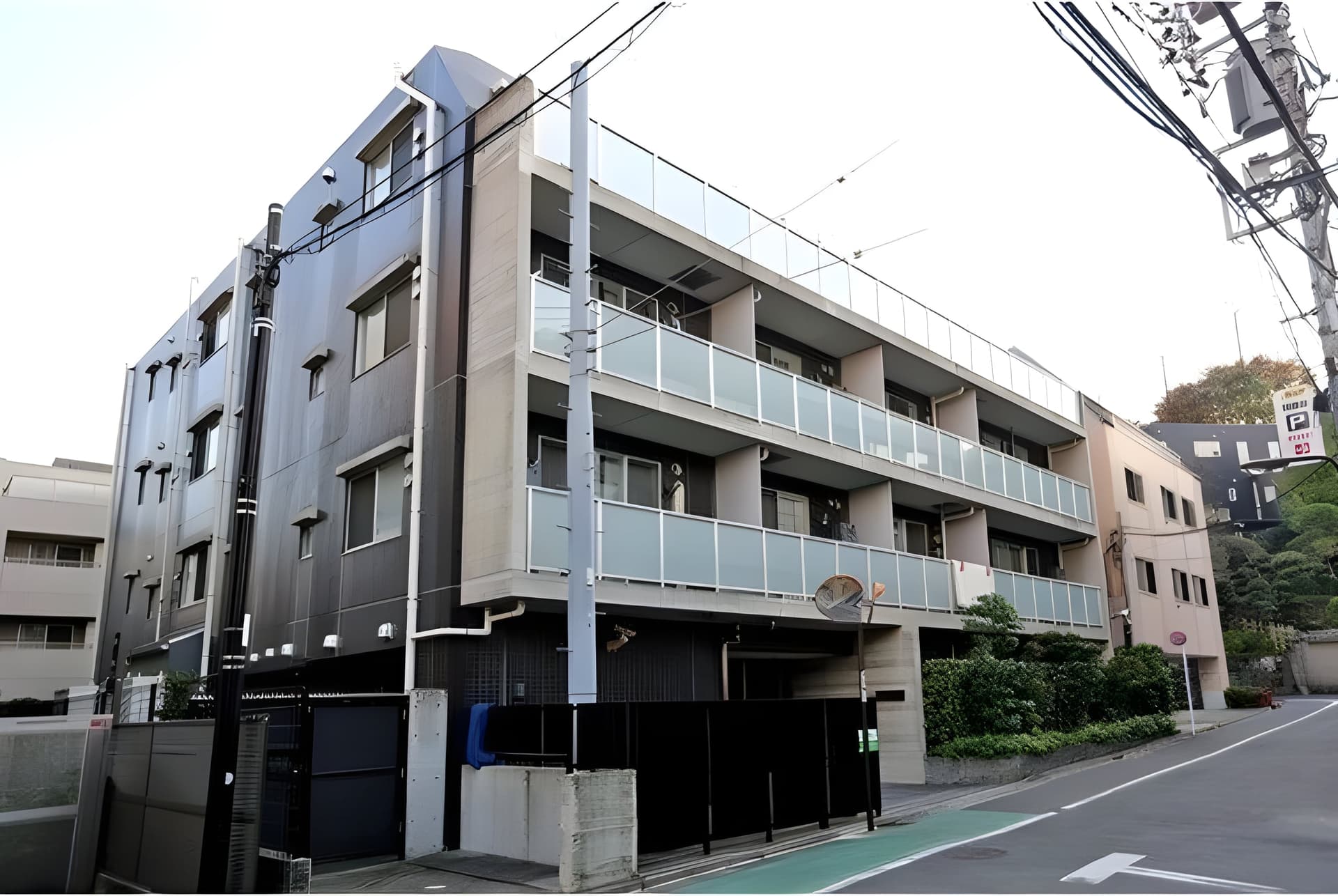 サンピエス根津 305
