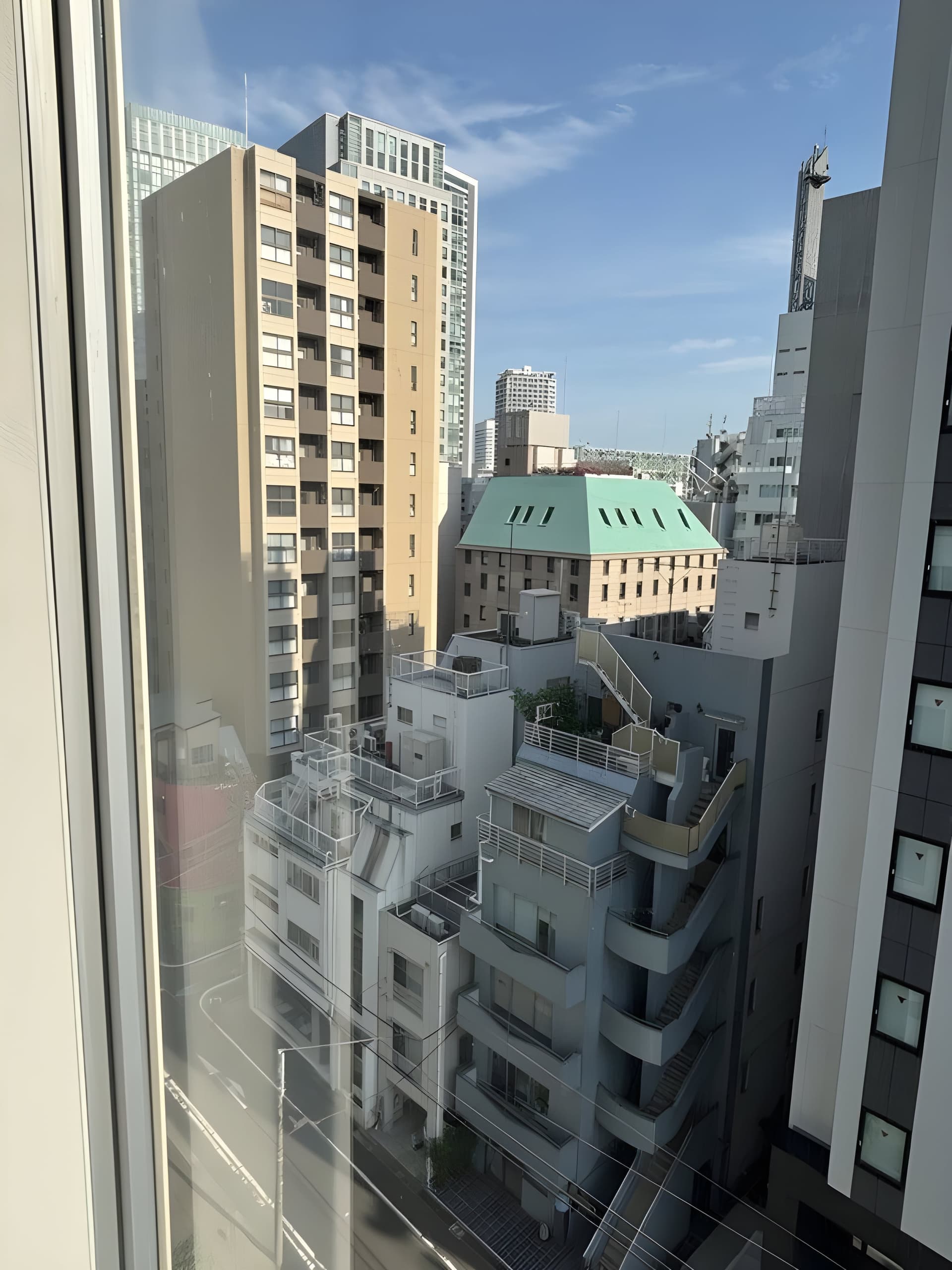 White Tower Hamamatsucho 805