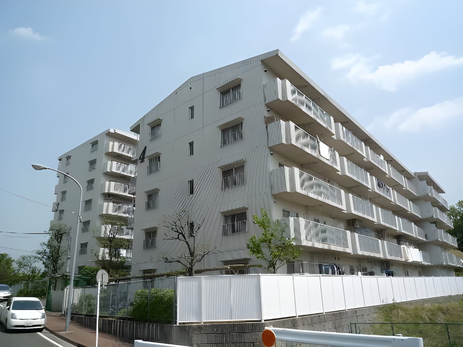 ヒルズ南戸塚 4-203