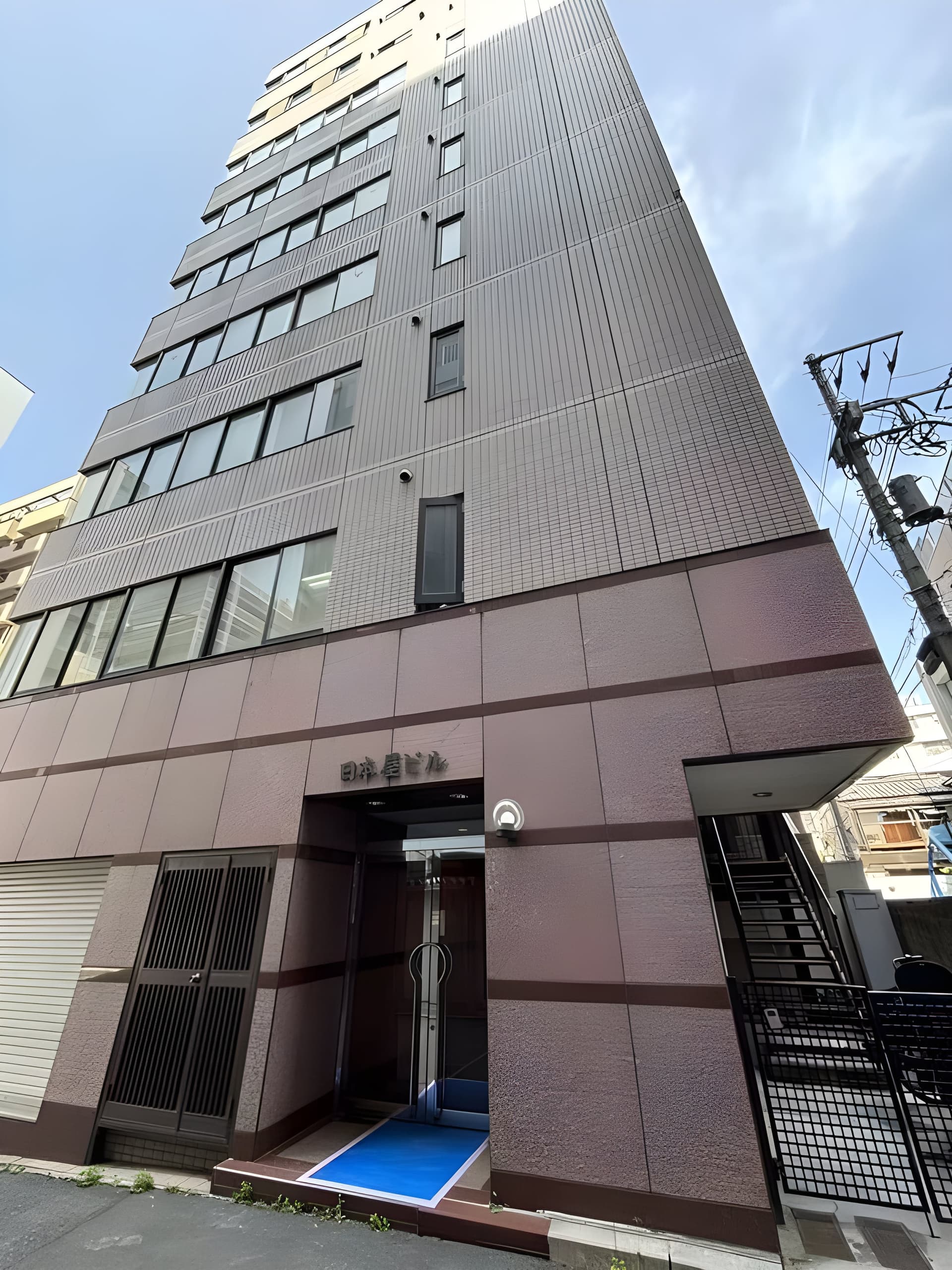 日本屋ビル 8階 21万円/なし/なし