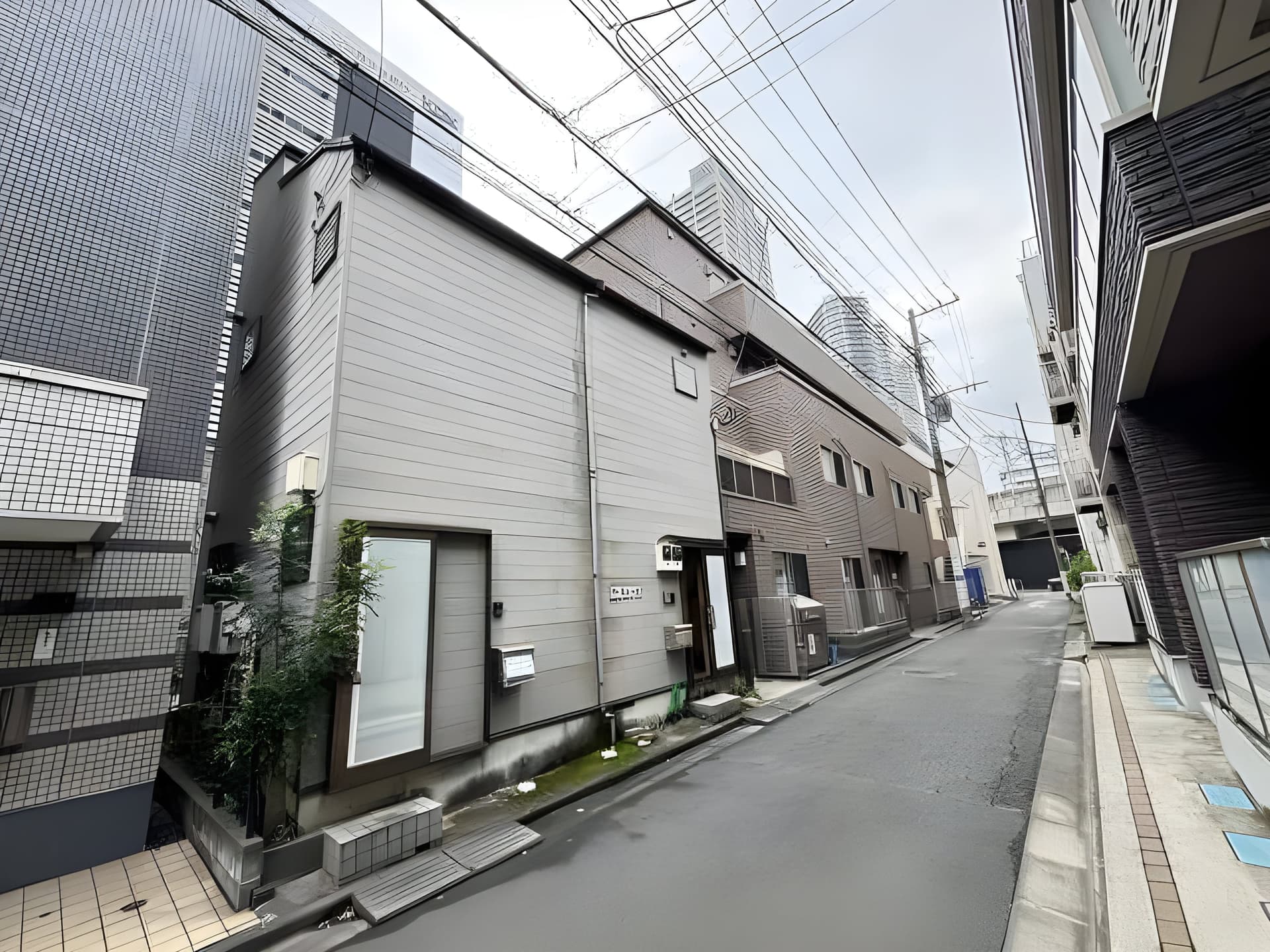 ラ・ミューズ 201