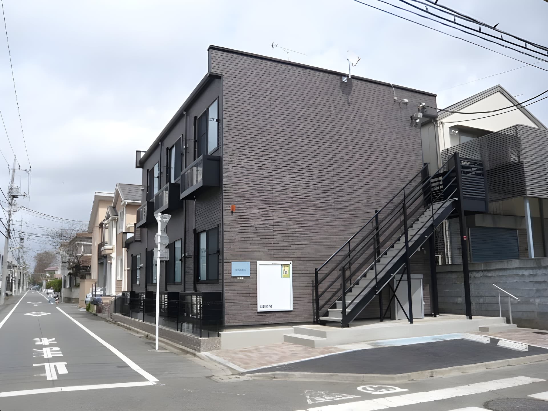 レオネクストサンライトハウス 103