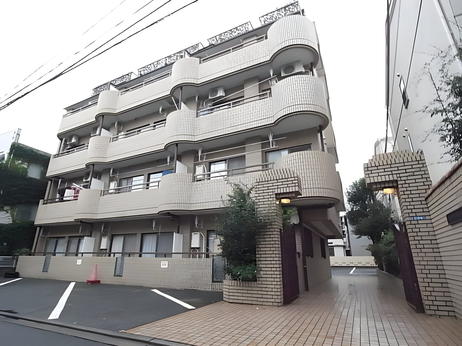 ヴィラ・サンベルナール新宿 0303