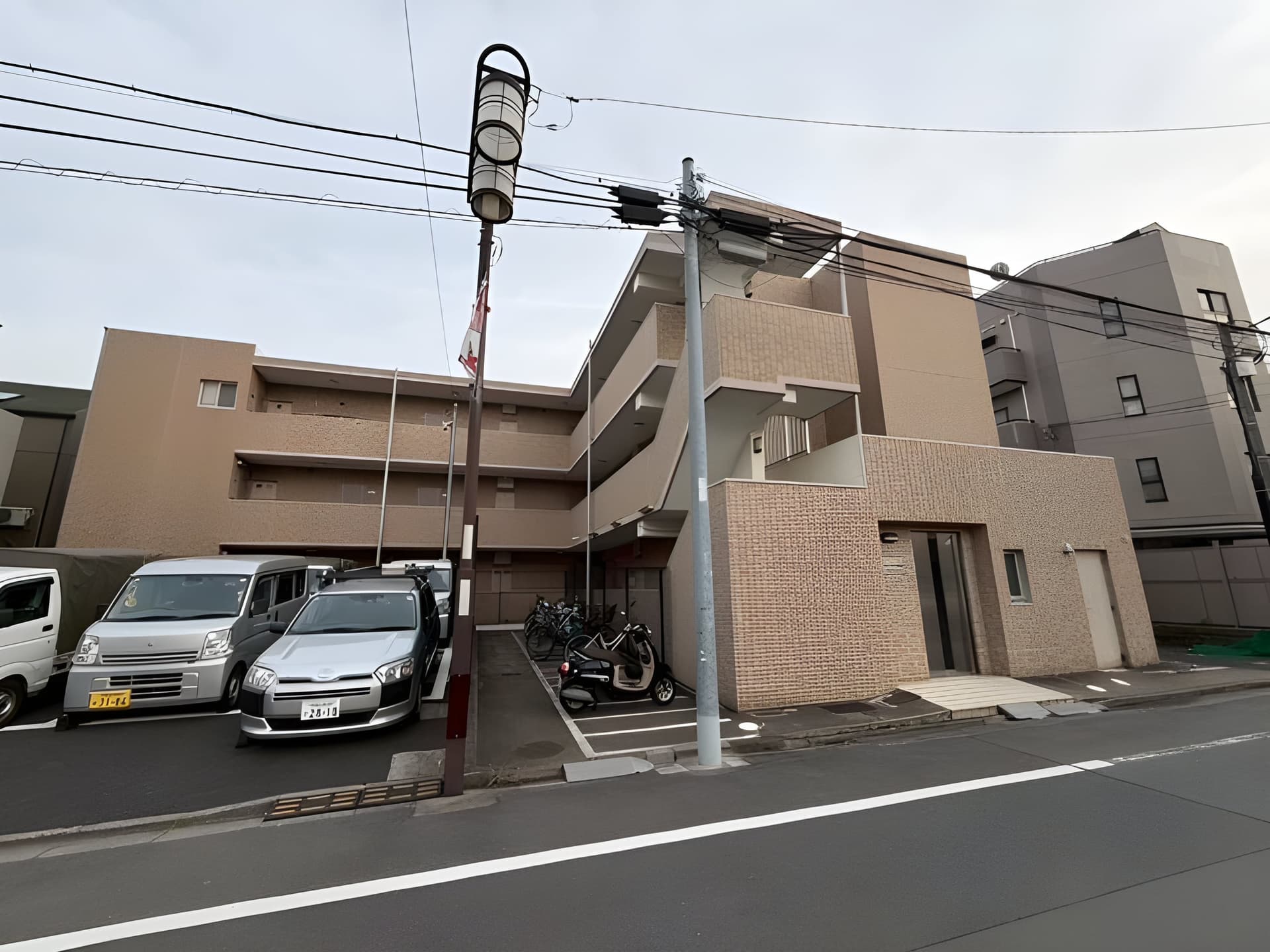 スリーアップ桜新町 103