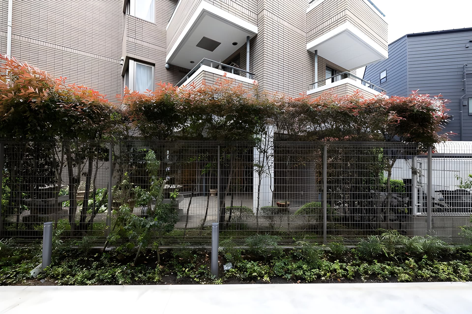 S.E.S. 103