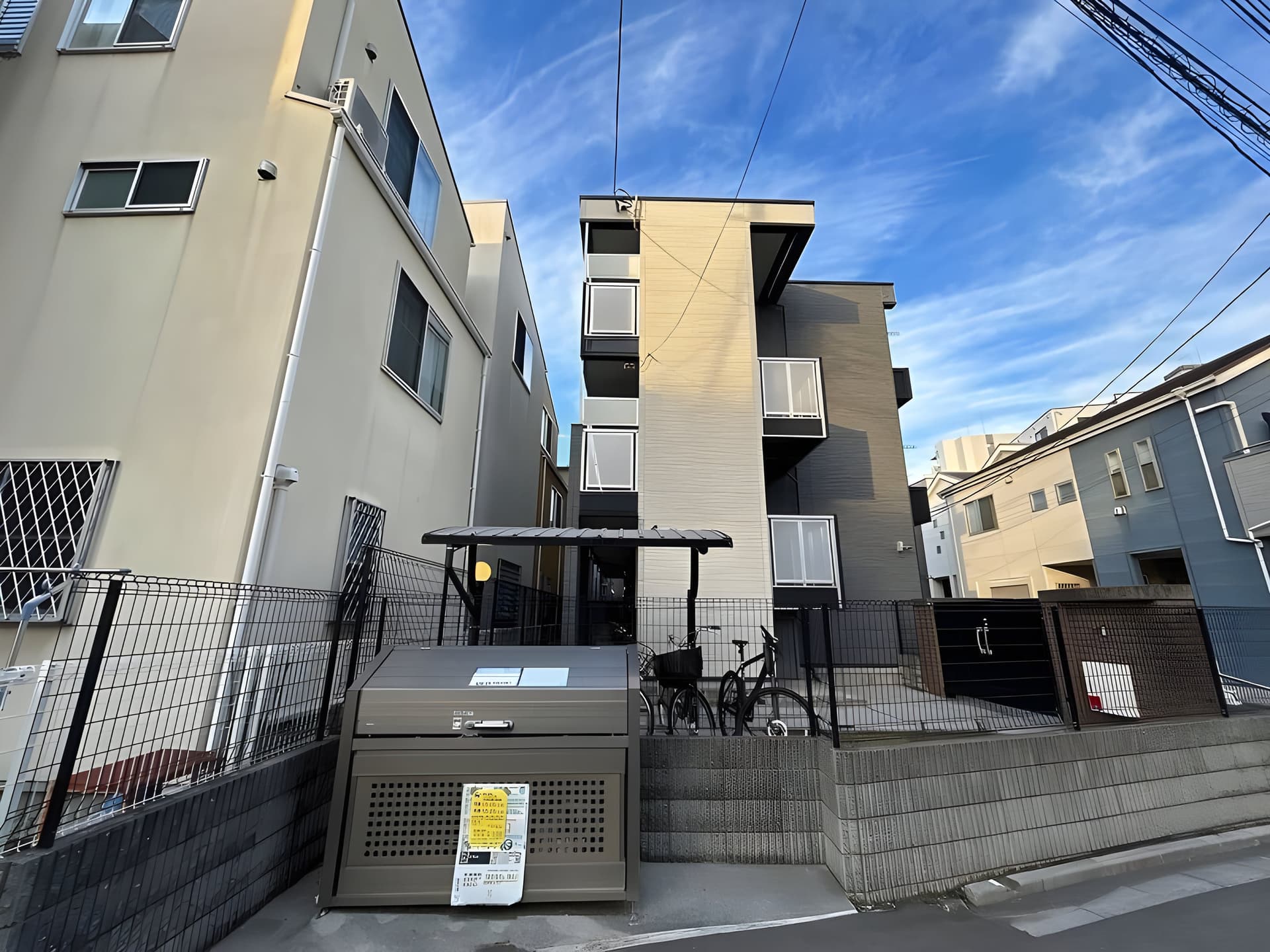 レオパレスフラワーガーデン町屋 101