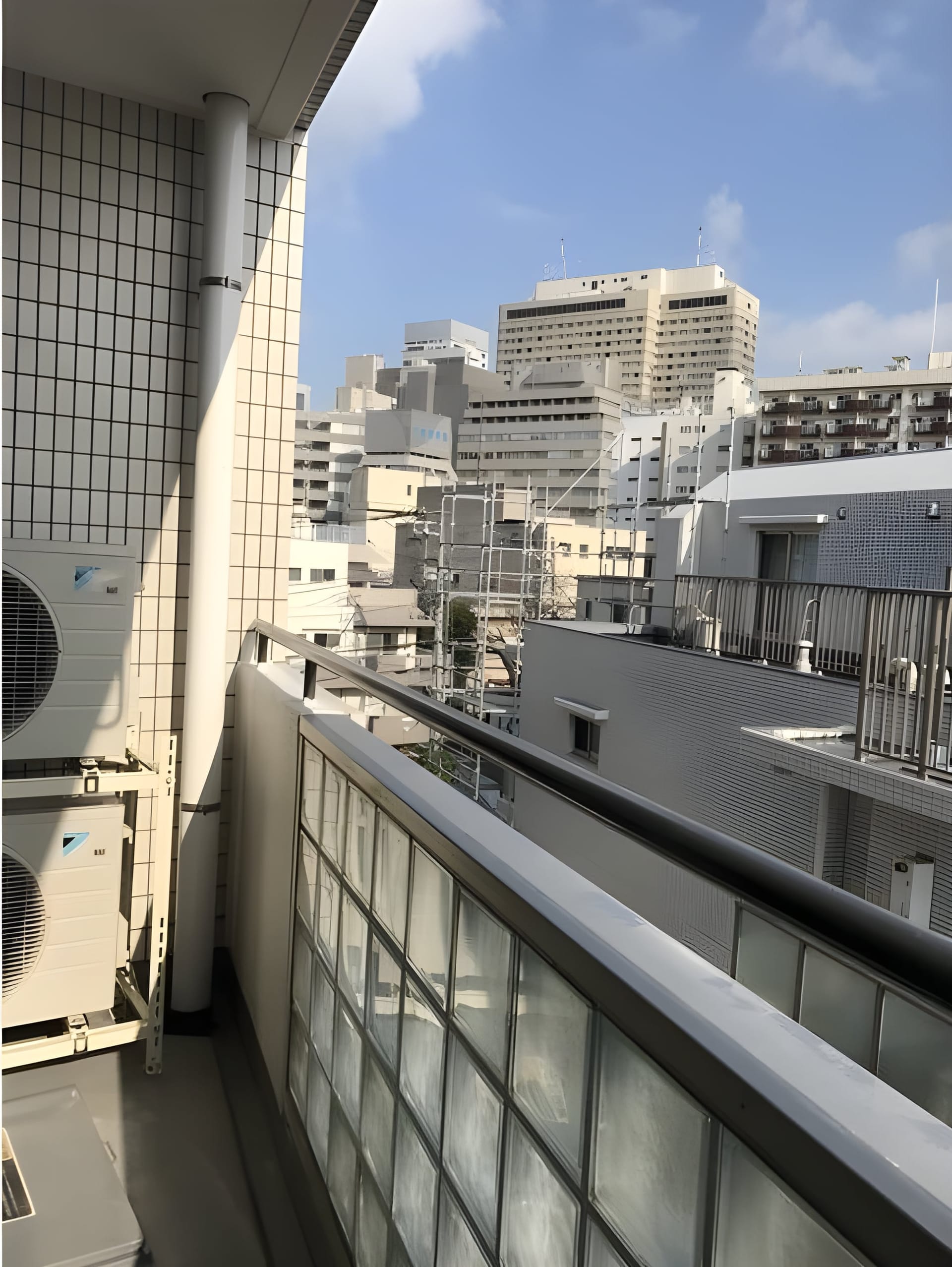 アビタシオン 403