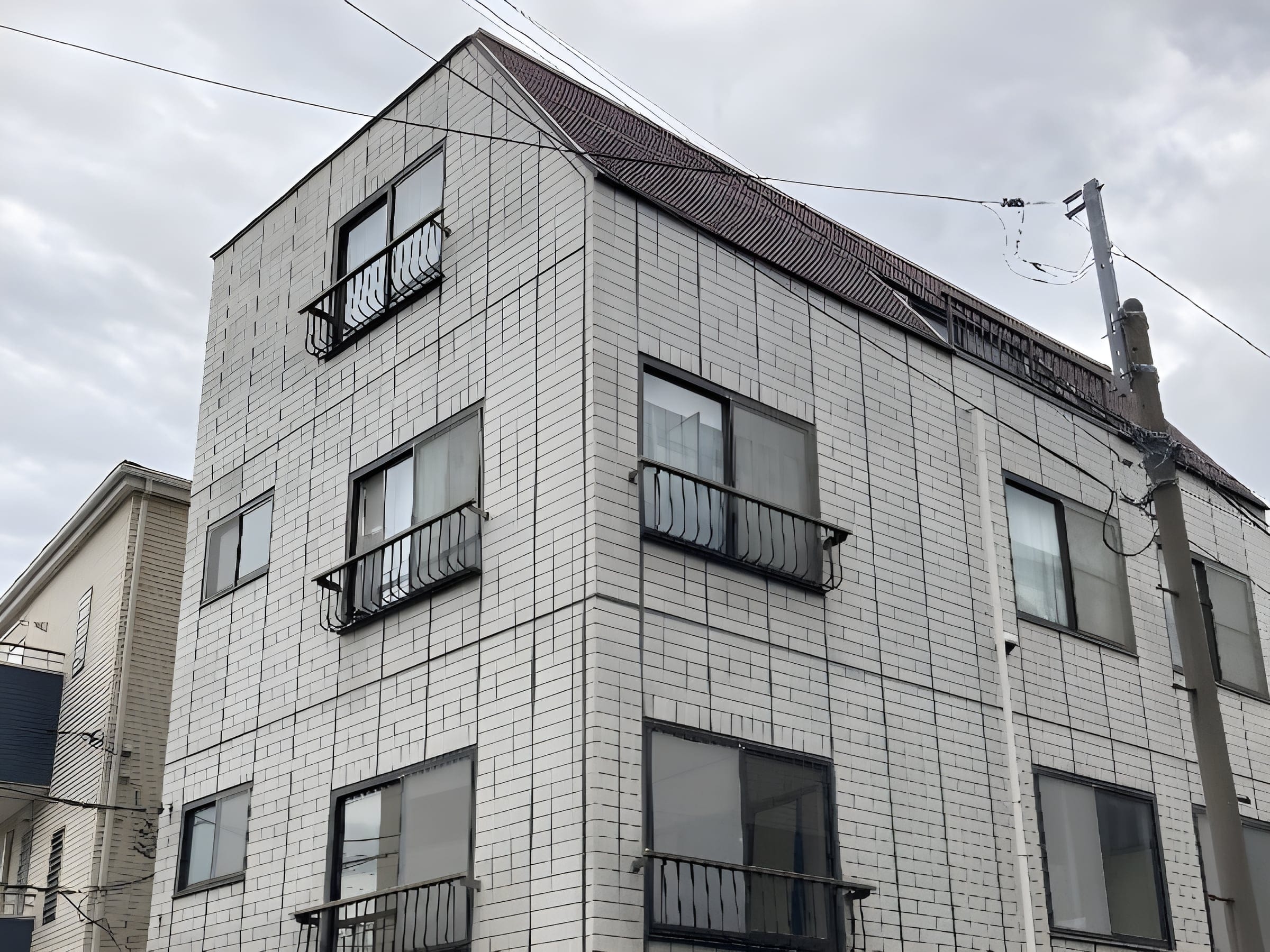 野々山ビル 3F