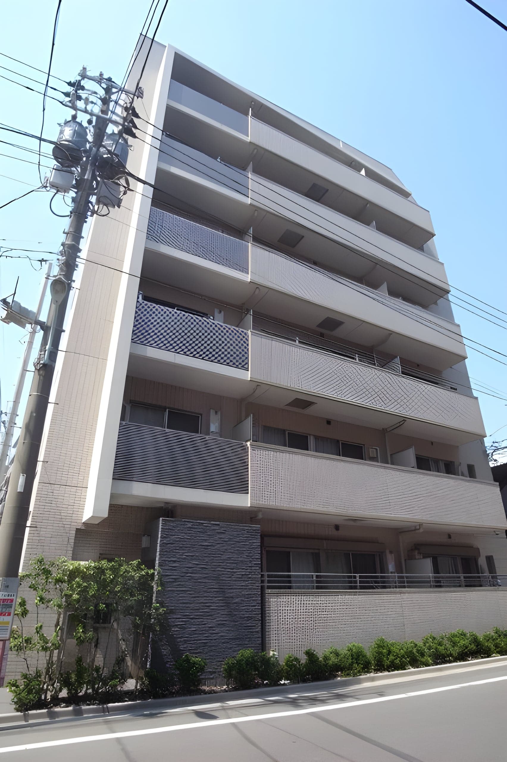 ルークス冬木 102