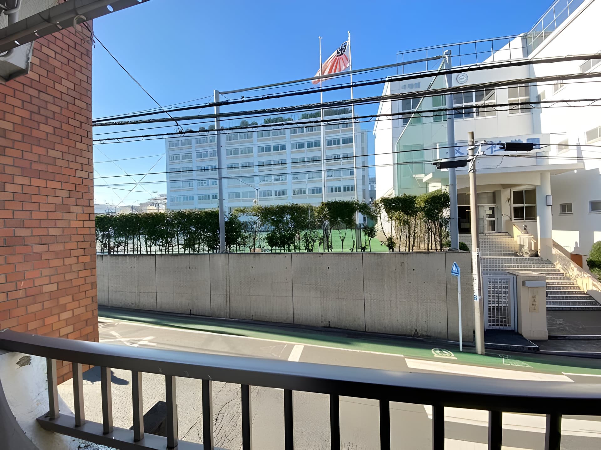 岡本マンション 201