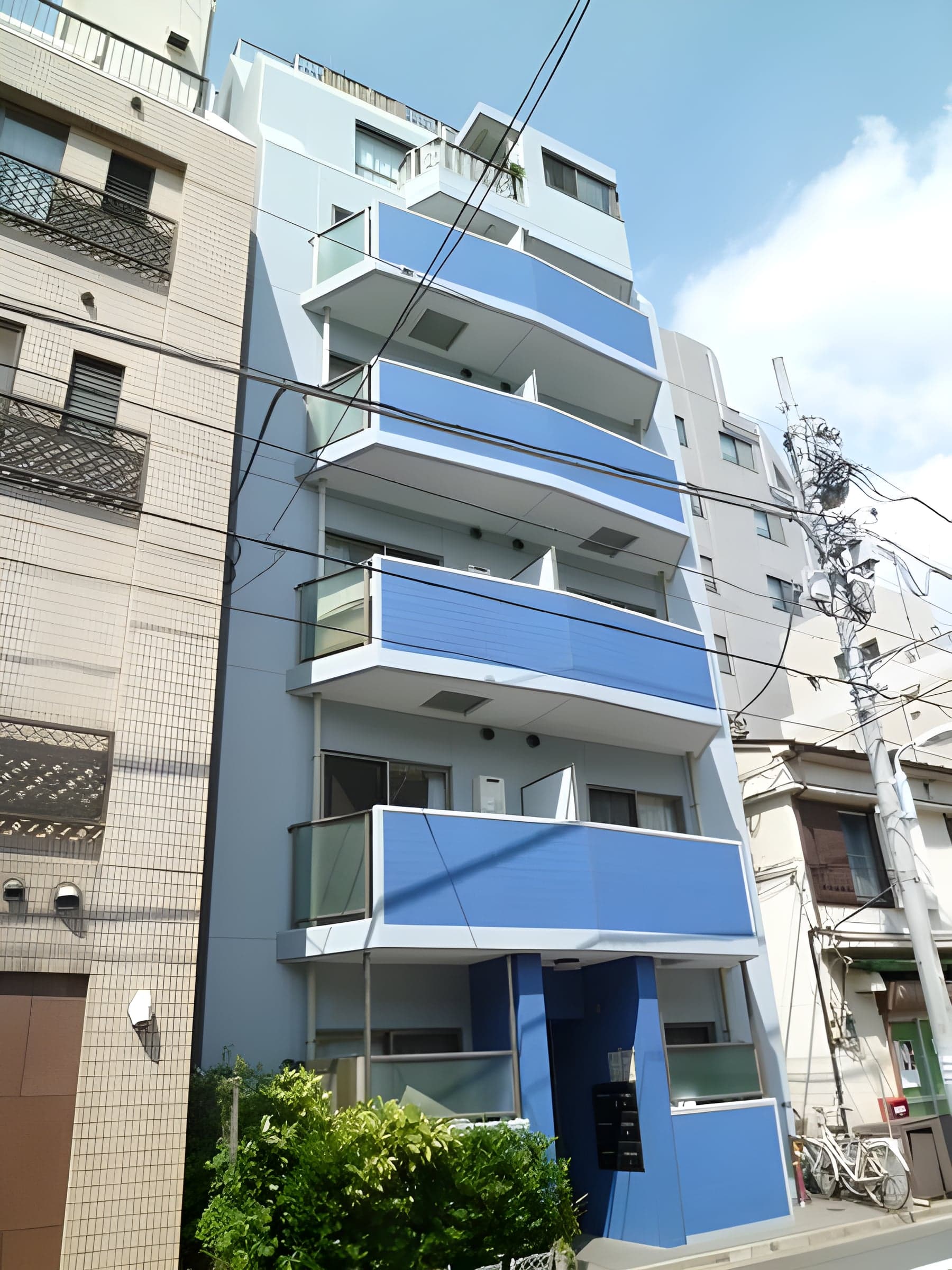 エイエムナガスミ 302