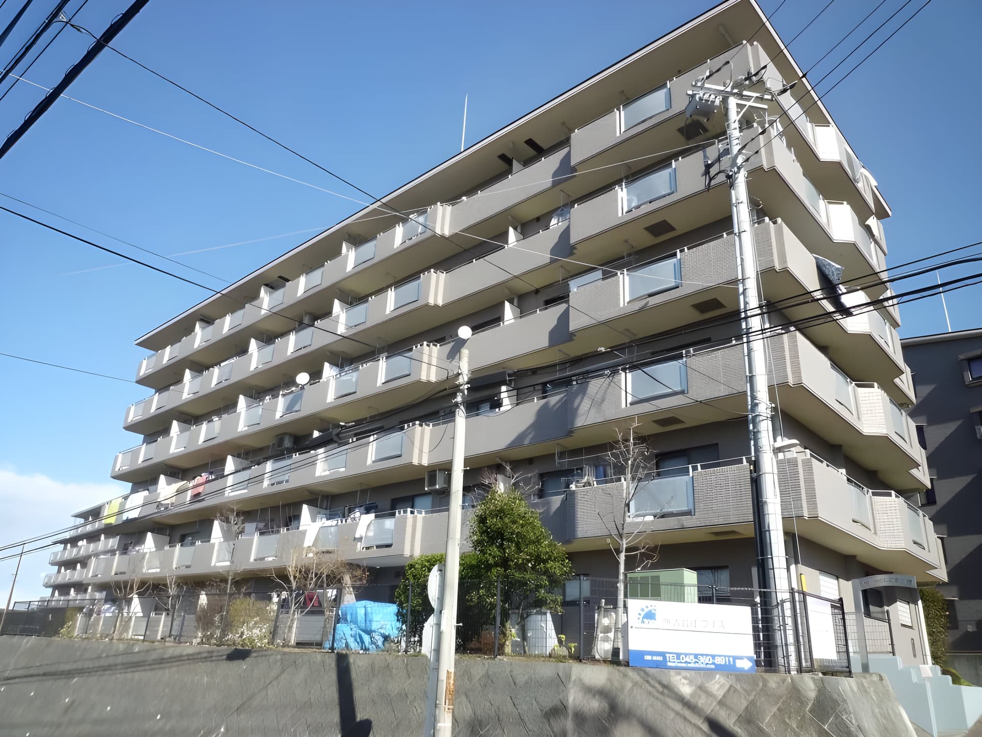 オーバーヒルズ 壱番館 304