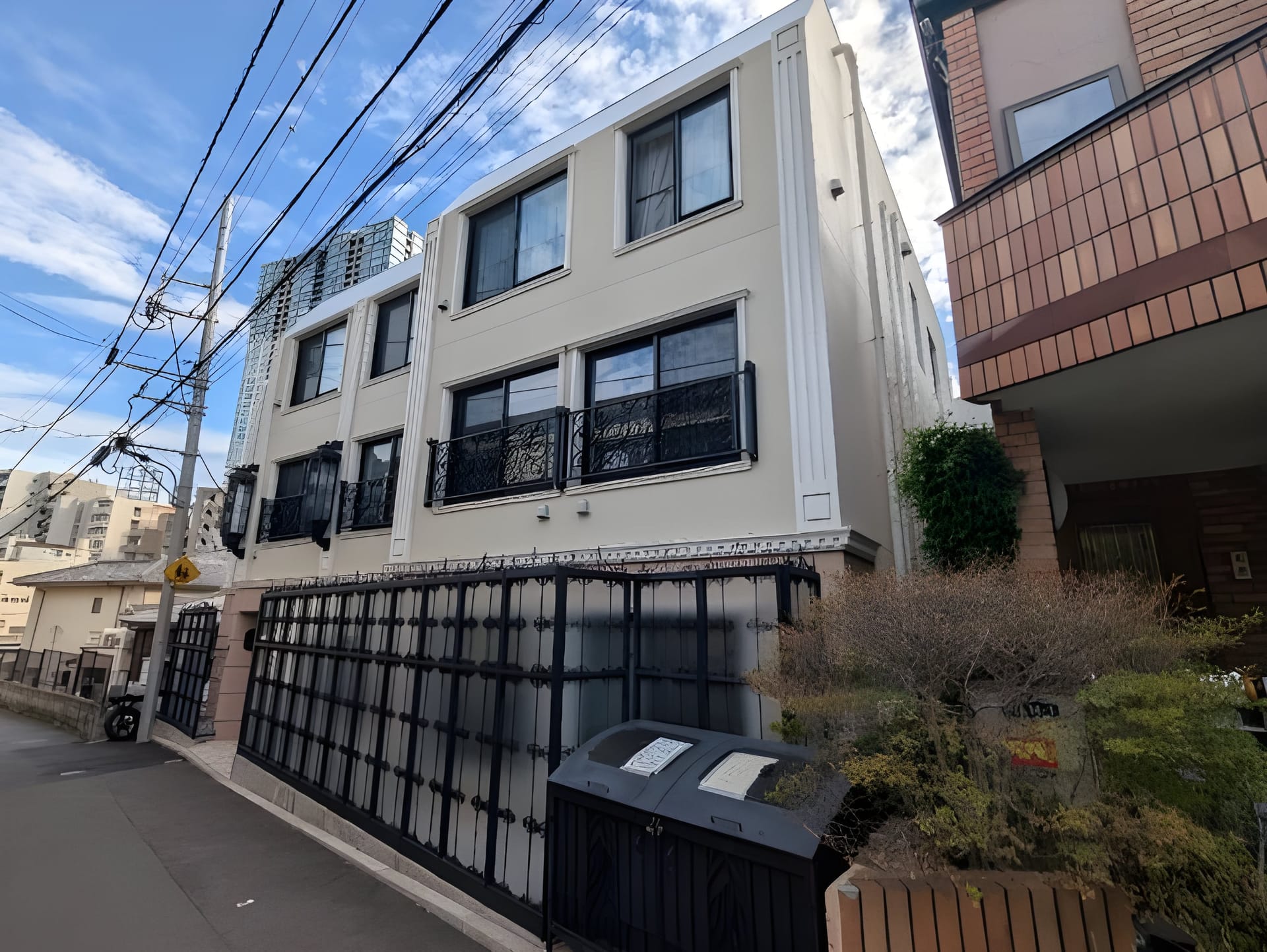 サンセリテ南麻布 102